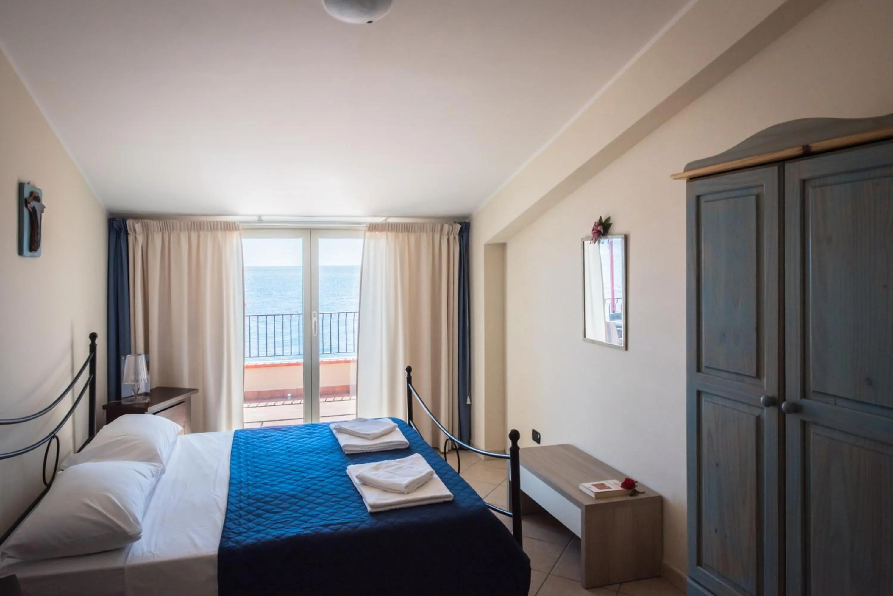 Bed in B&B La Sirena