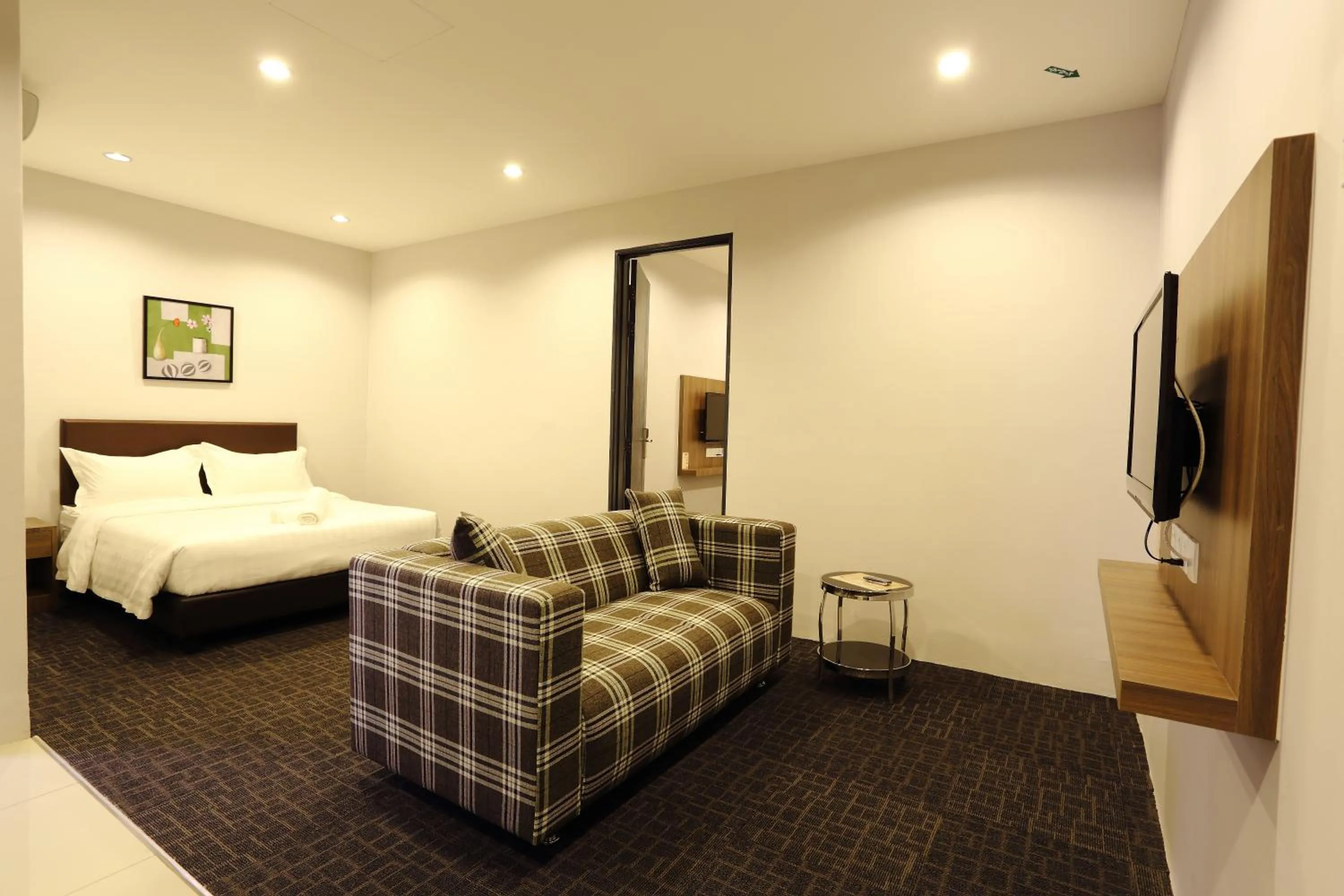 Photo of the whole room, Bed in S Boutique Hotel