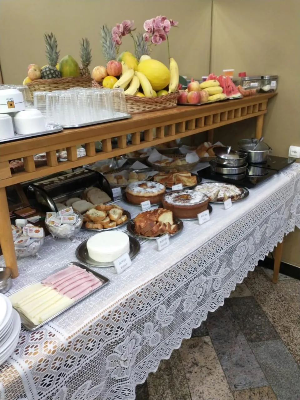 Food and drinks in Hotel Cidade