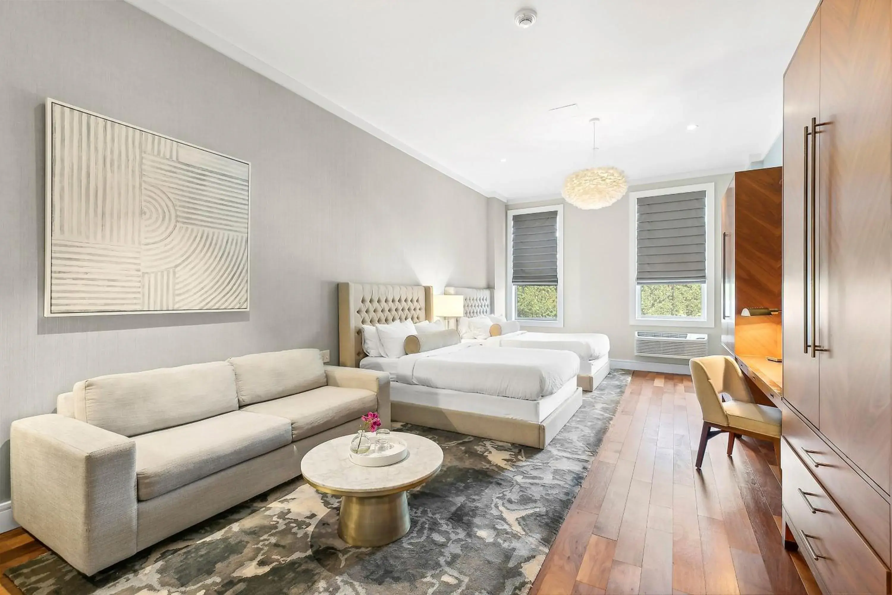 Queen Suite in Vanderbilt Queen Suite in Vanderbilt