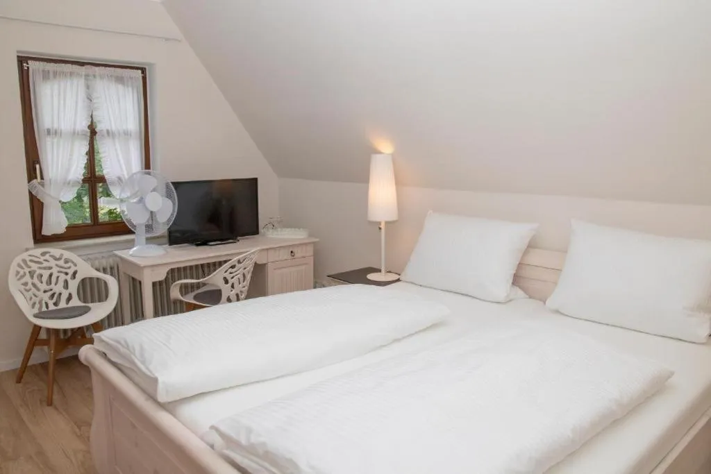 Photo of the whole room, Bed in Landhaus Fillerberg
