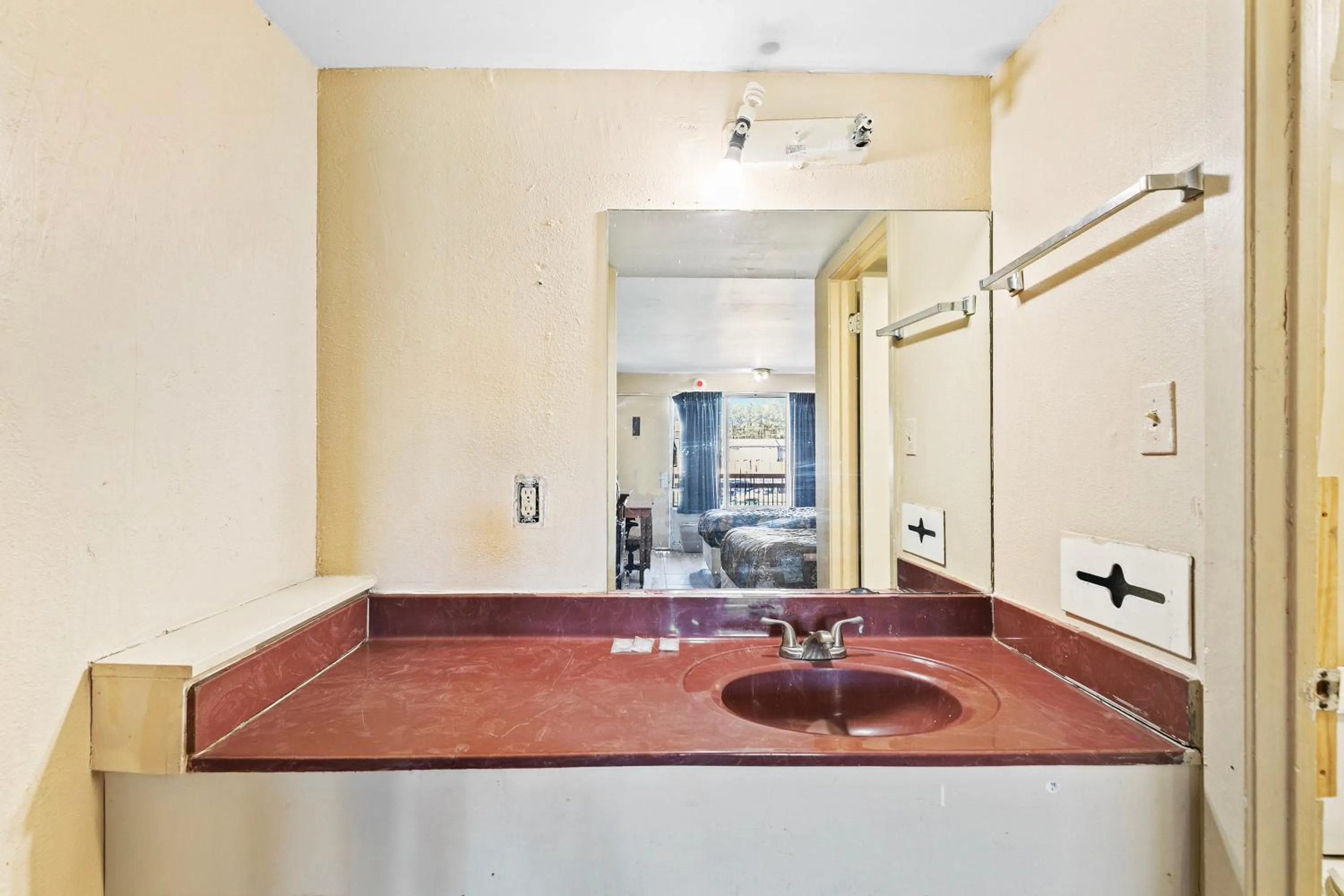 Bathroom in Luxury Inn By Hotel O Hattiesburg, MS