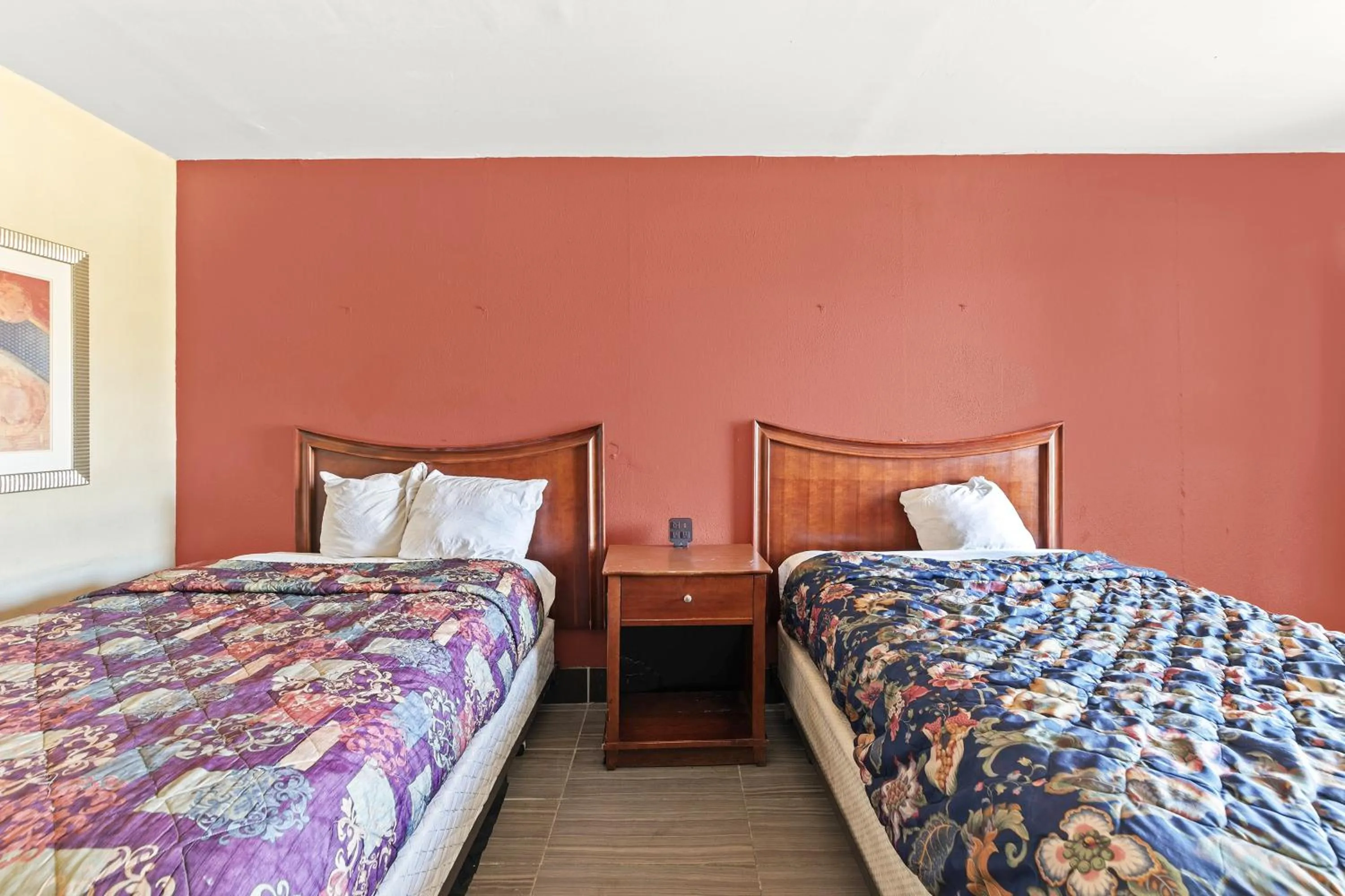 Bedroom, Bed in Luxury Inn By Hotel O Hattiesburg, MS