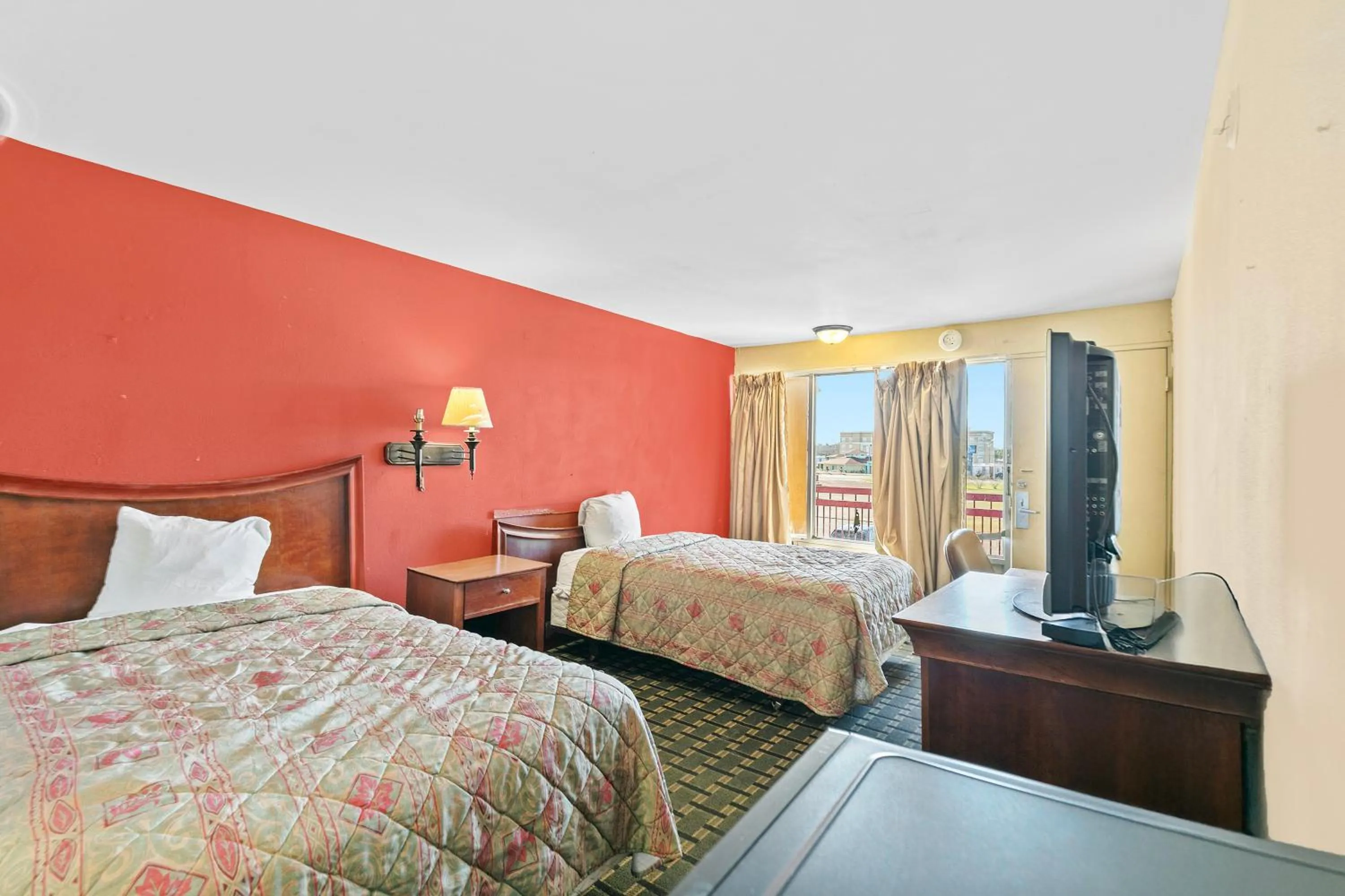 Bedroom, Bed in Luxury Inn By Hotel O Hattiesburg, MS