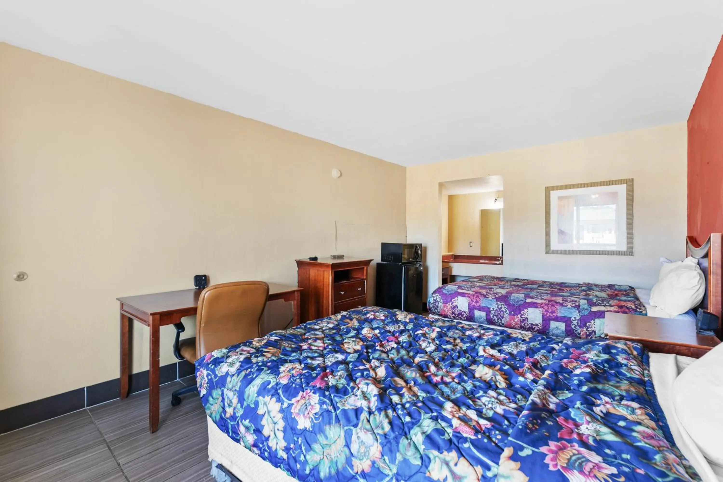 Bedroom, Bed in Luxury Inn By Hotel O Hattiesburg, MS