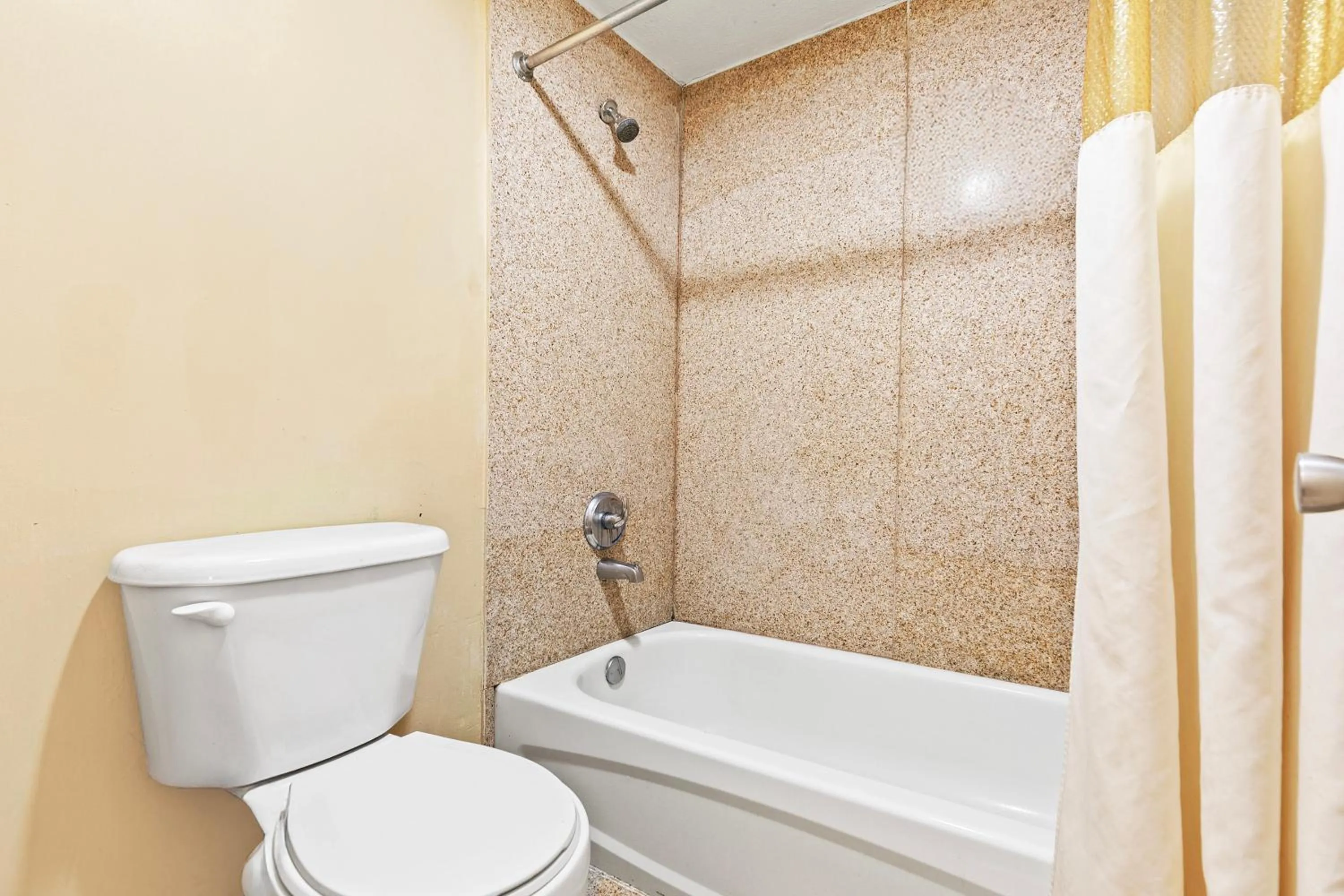 Bathroom in Luxury Inn By Hotel O Hattiesburg, MS