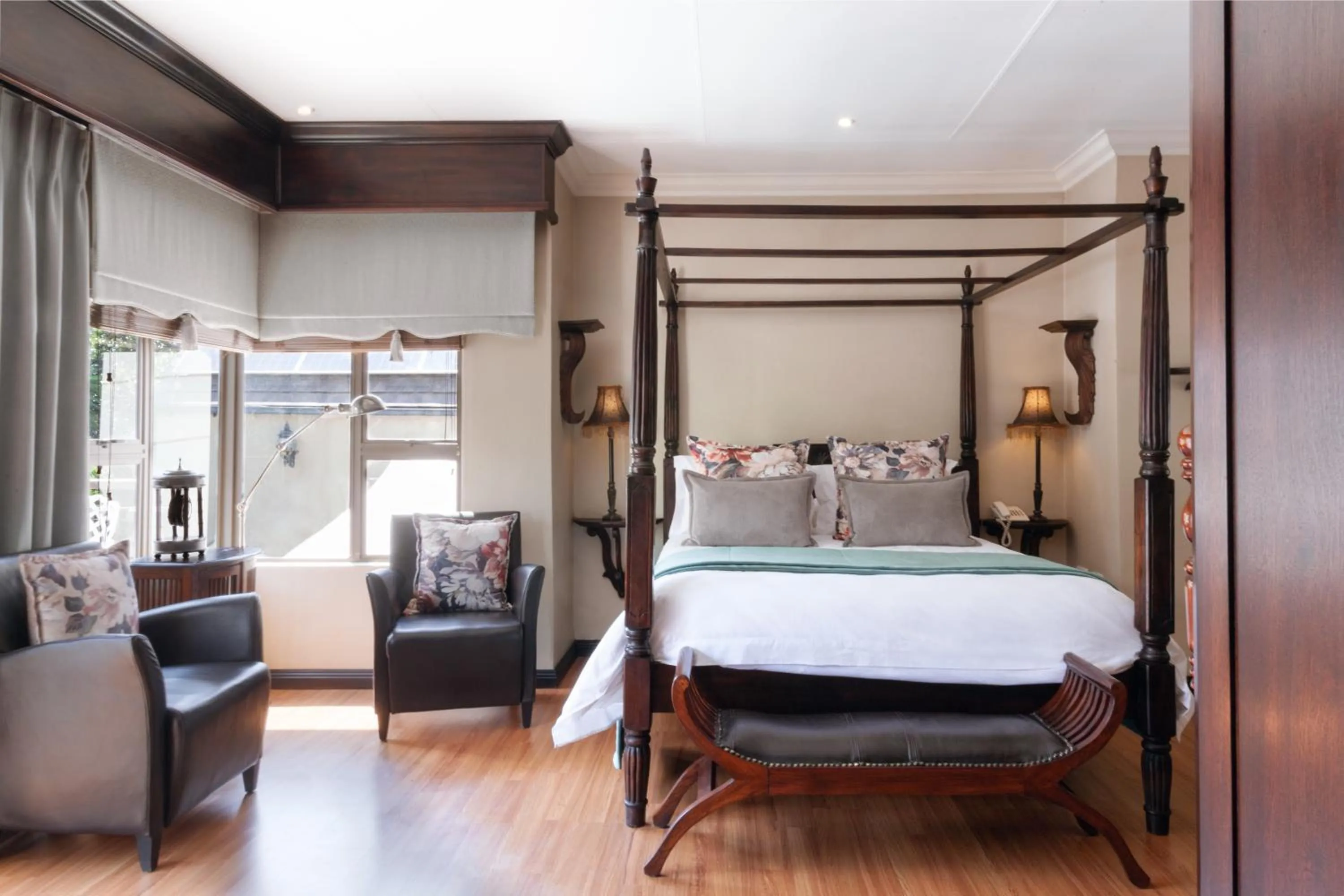 Photo of the whole room, Bed in InnJoy Boutique Hotel