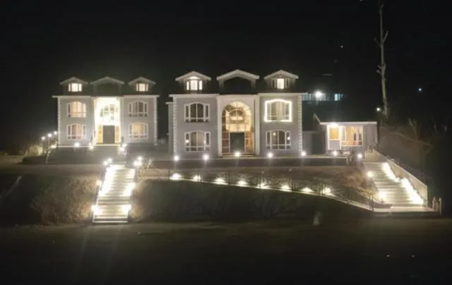Forest Hill Resorts