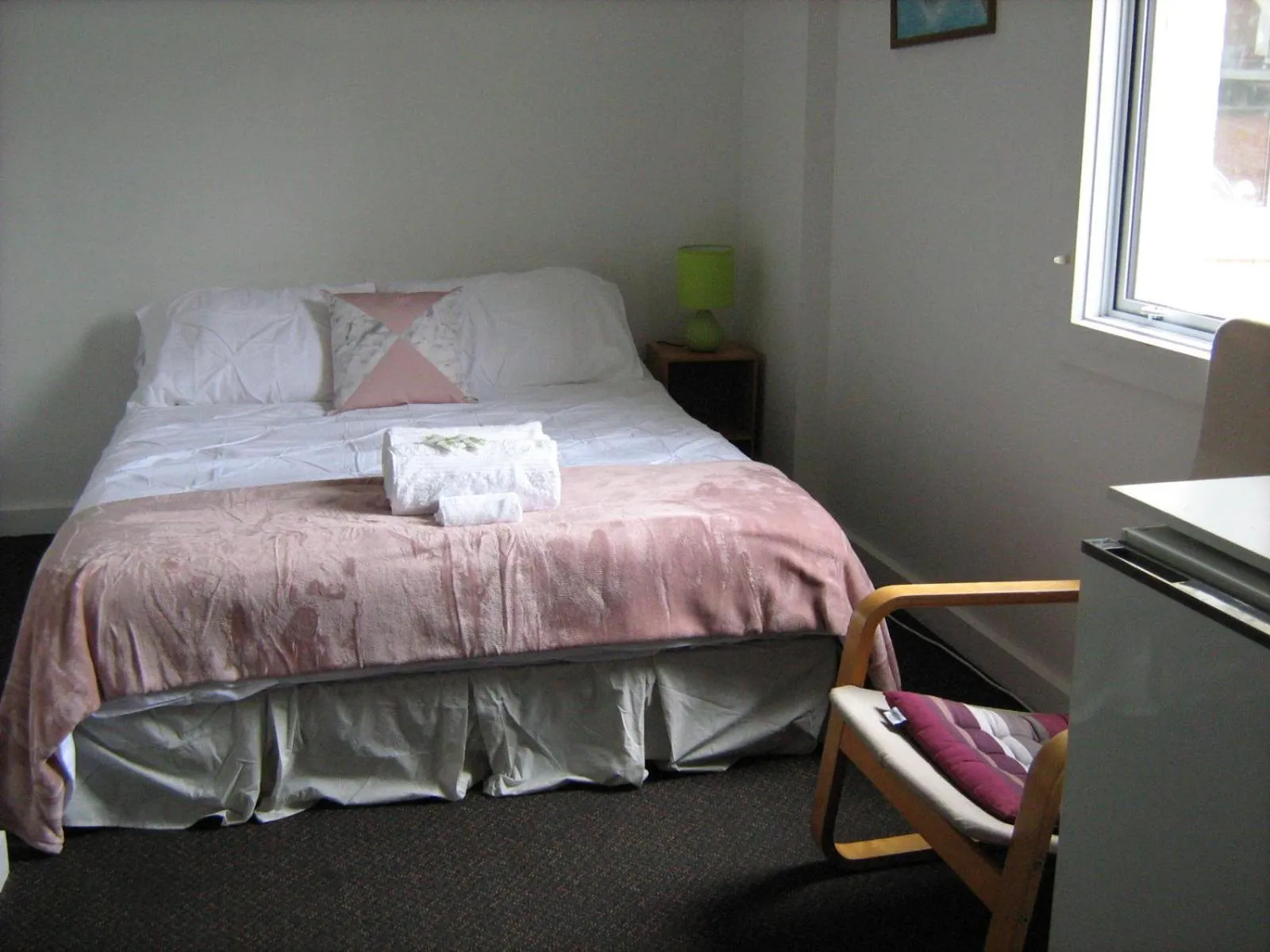 Property building, Bed in Downtown Backpackers & Accommodation