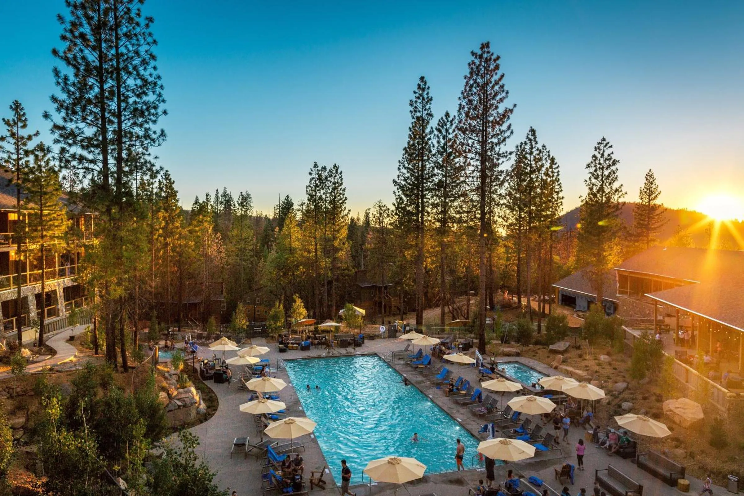Swimming pool in Rush Creek Lodge at Yosemite