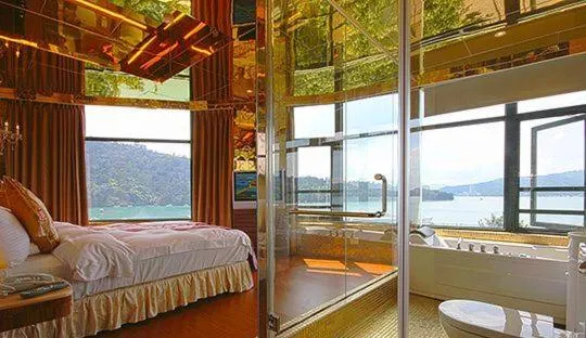 Bed in Shuian Lakeside Hotel