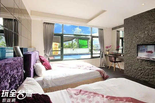 Bed in Shuian Lakeside Hotel