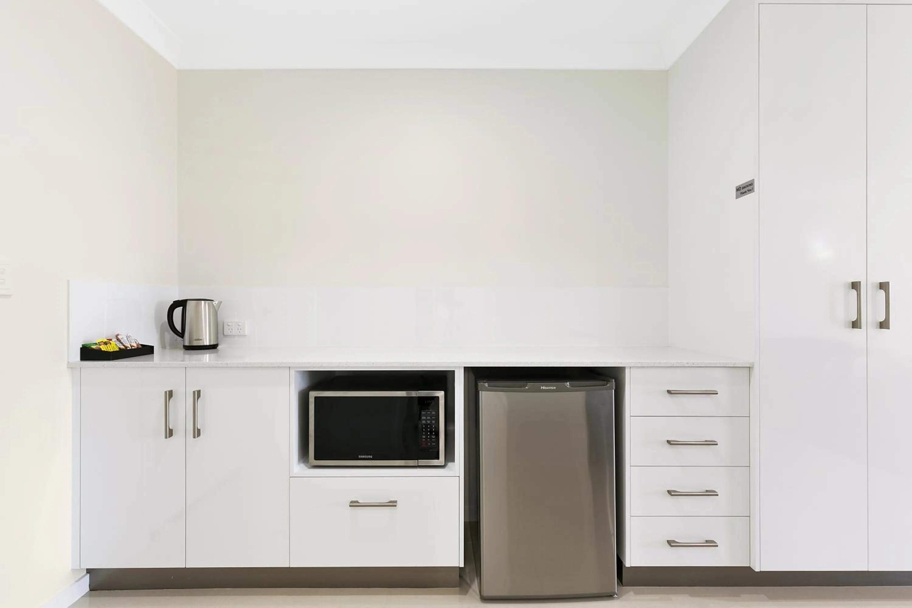 Coffee/tea facilities in Casa Nostra Motel