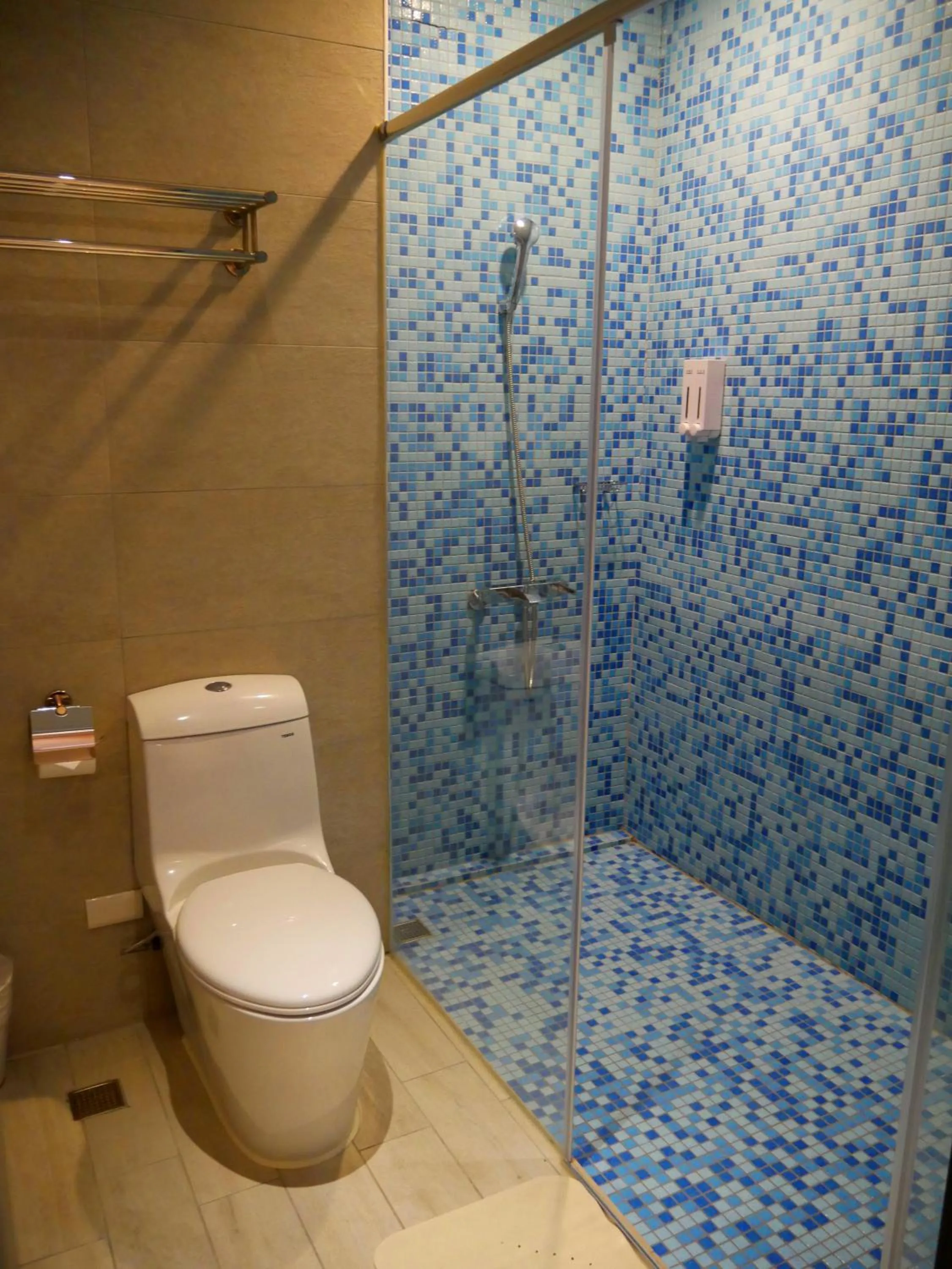 Bathroom in Travel Art Inn