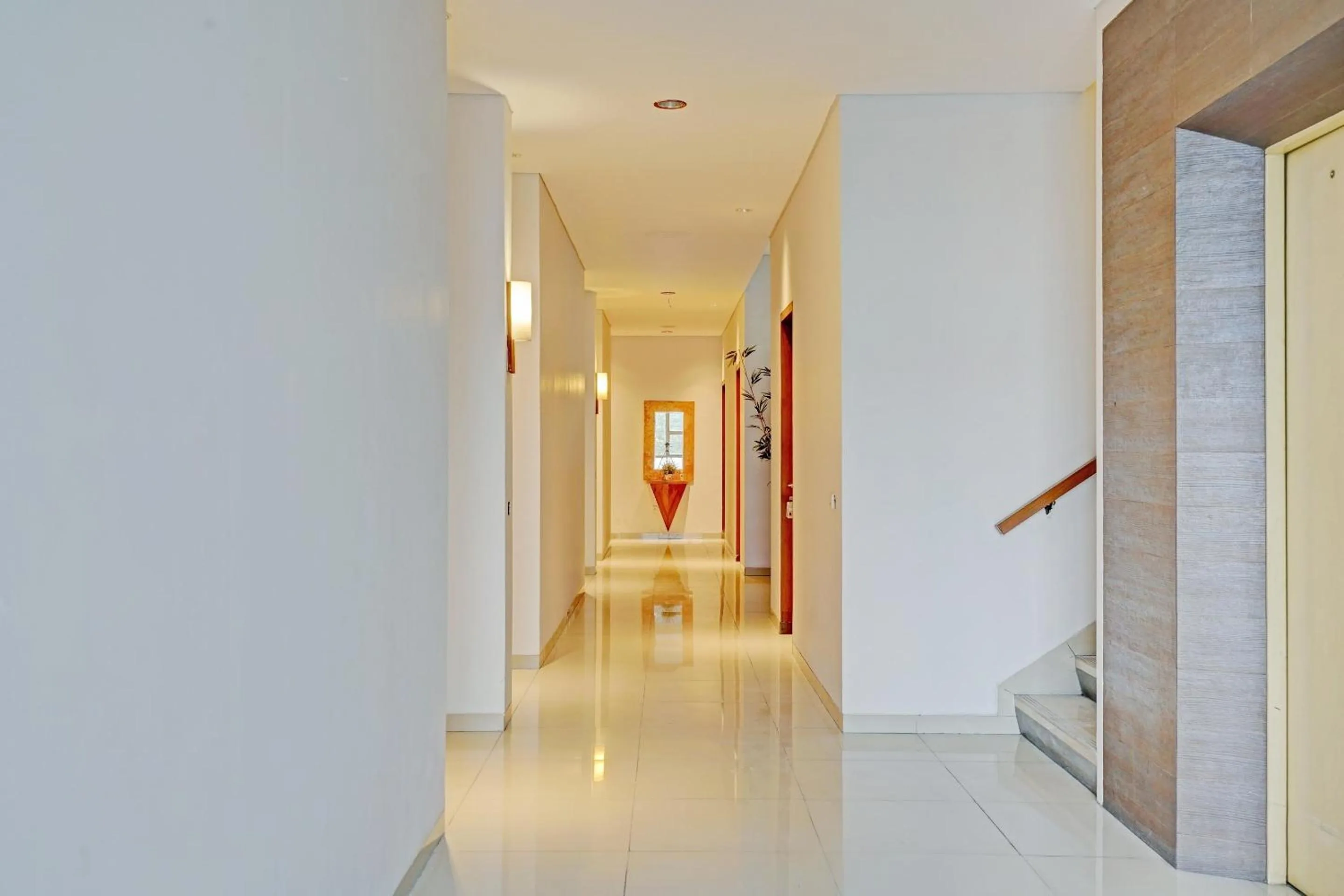 Lobby or reception in Collection O Riau Near Trans Studio Bandung Formerly Hotel Montameri