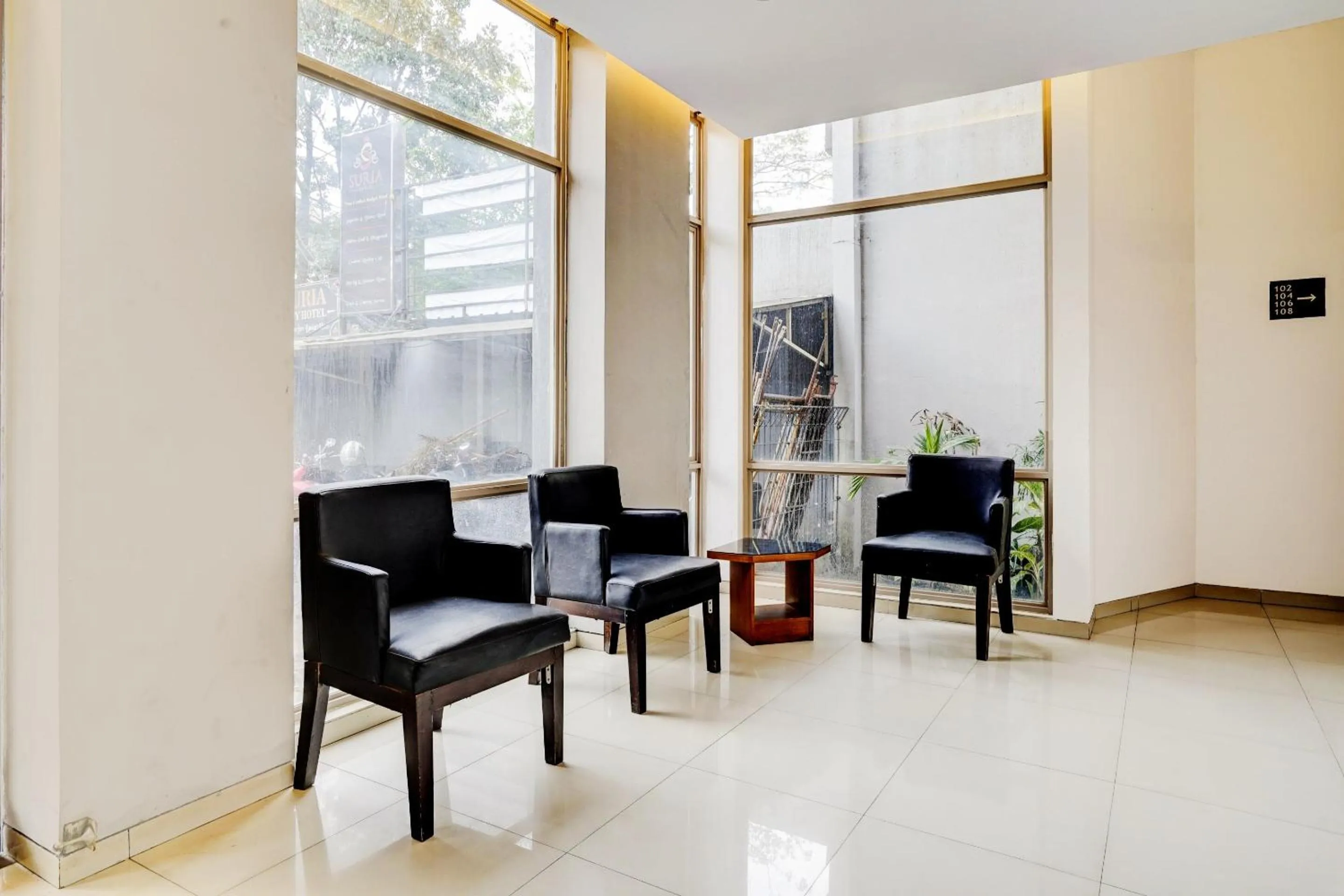 Lobby or reception in Collection O Riau Near Trans Studio Bandung Formerly Hotel Montameri