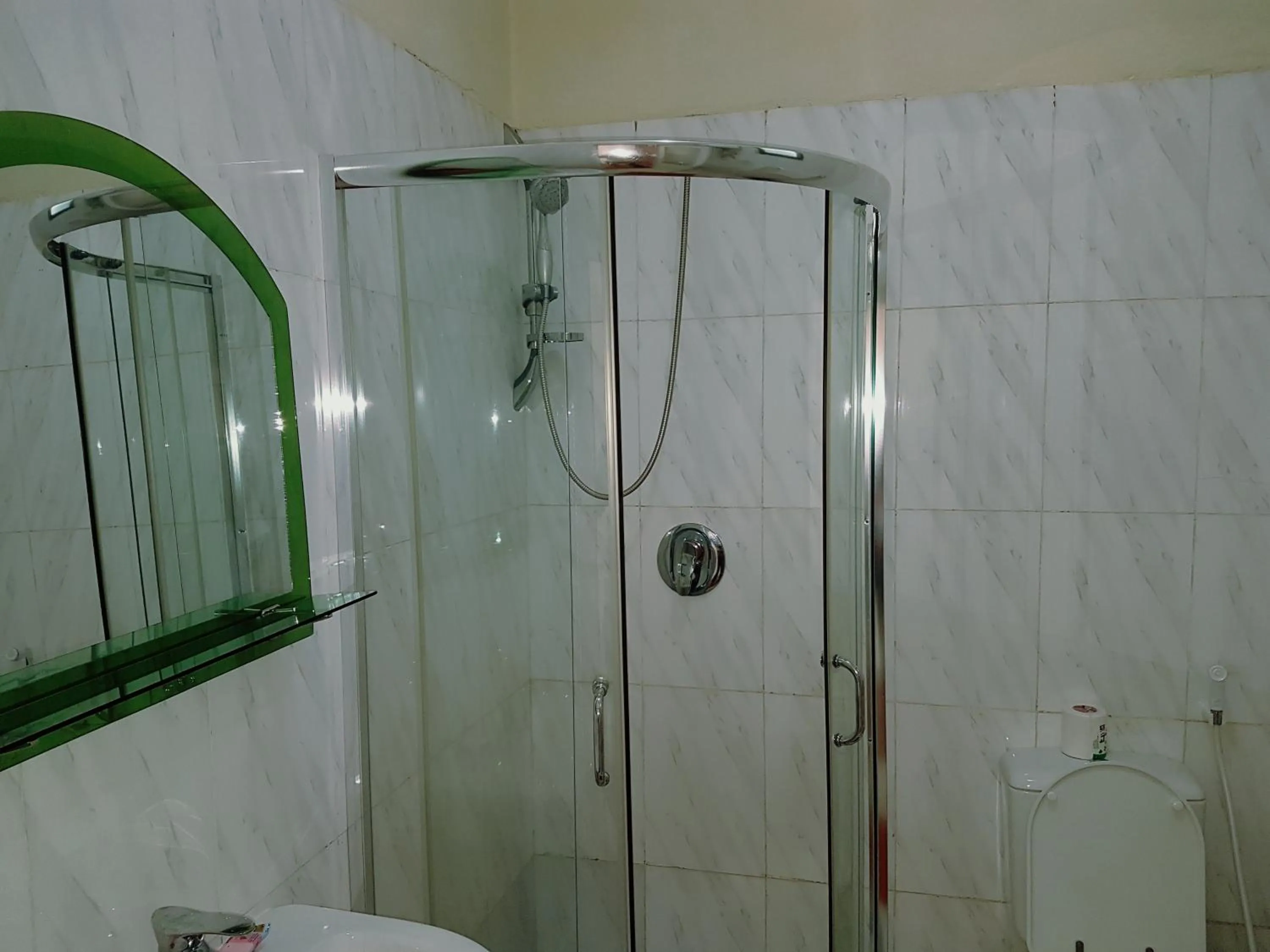 Shower in Top Twelve Hotel - Lalibela