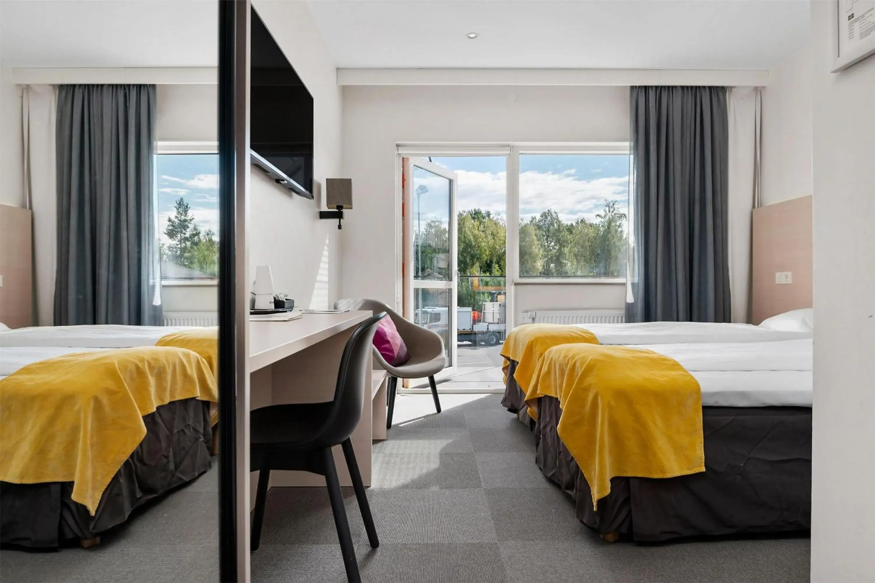 Superior Twin Room with Balcony in Best Western RC Hotel Superior Twin Room with Balcony in Best Western RC Hotel