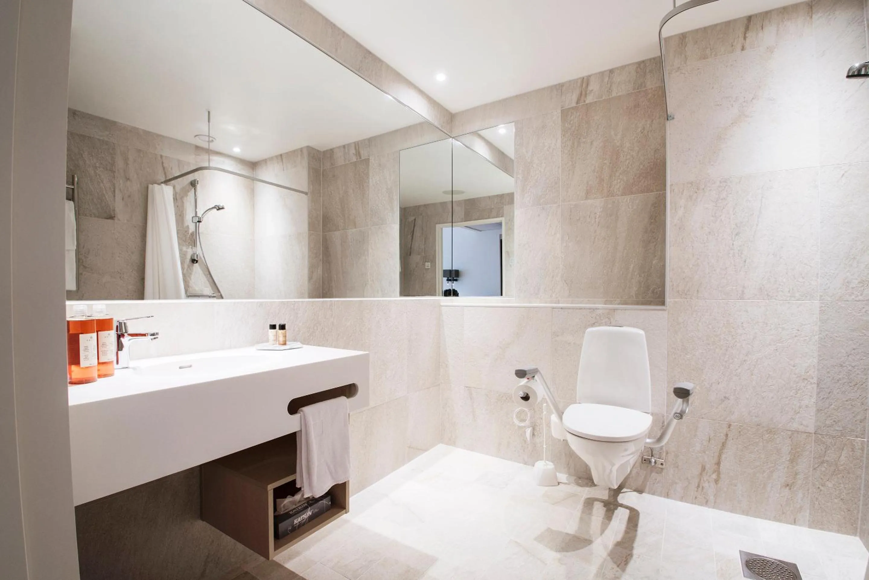 Junior Suite in Best Western RC Hotel