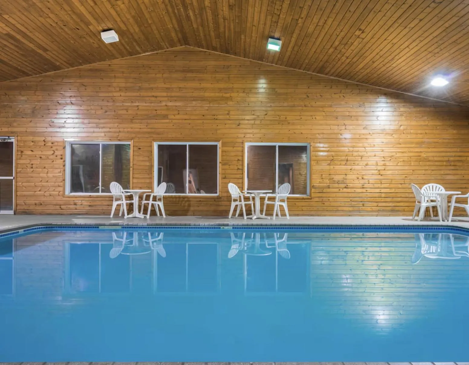 Swimming pool in Baymont by Wyndham Baldwin