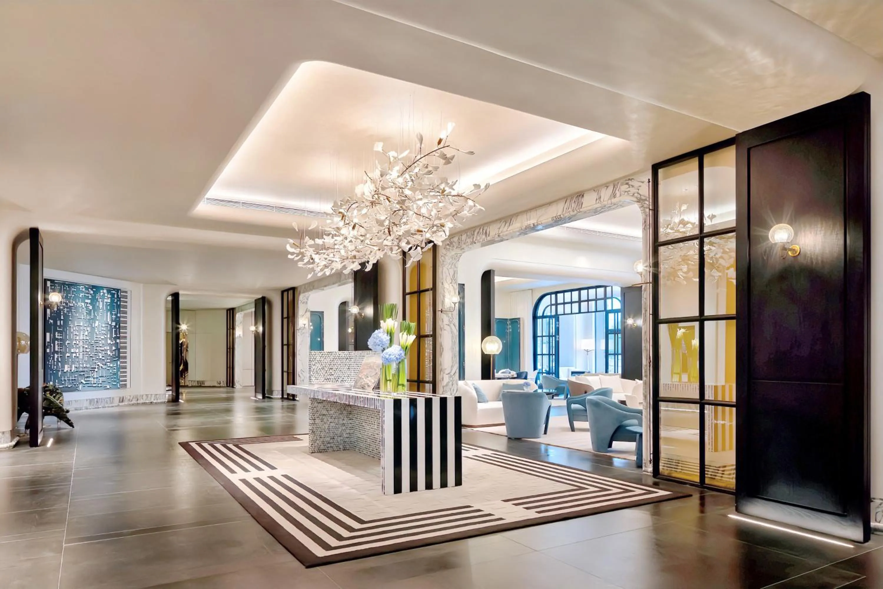 Lobby or reception in Sofitel Shanghai North Bund