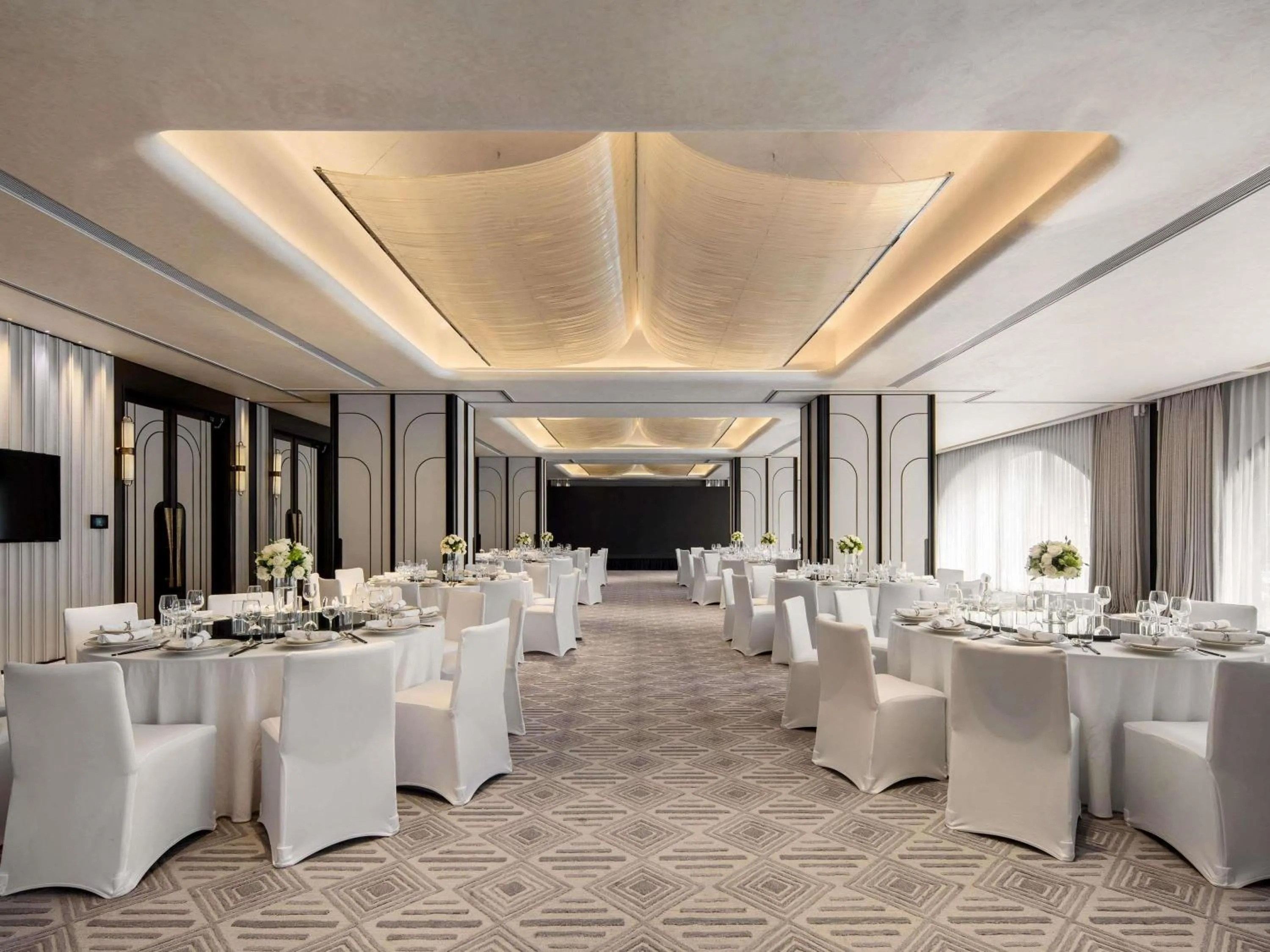 Meeting/conference room in Sofitel Shanghai North Bund