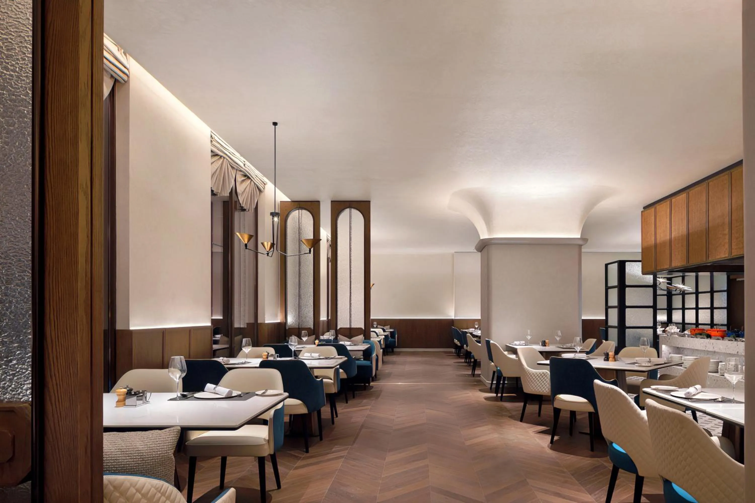 Restaurant/places to eat in Sofitel Shanghai North Bund