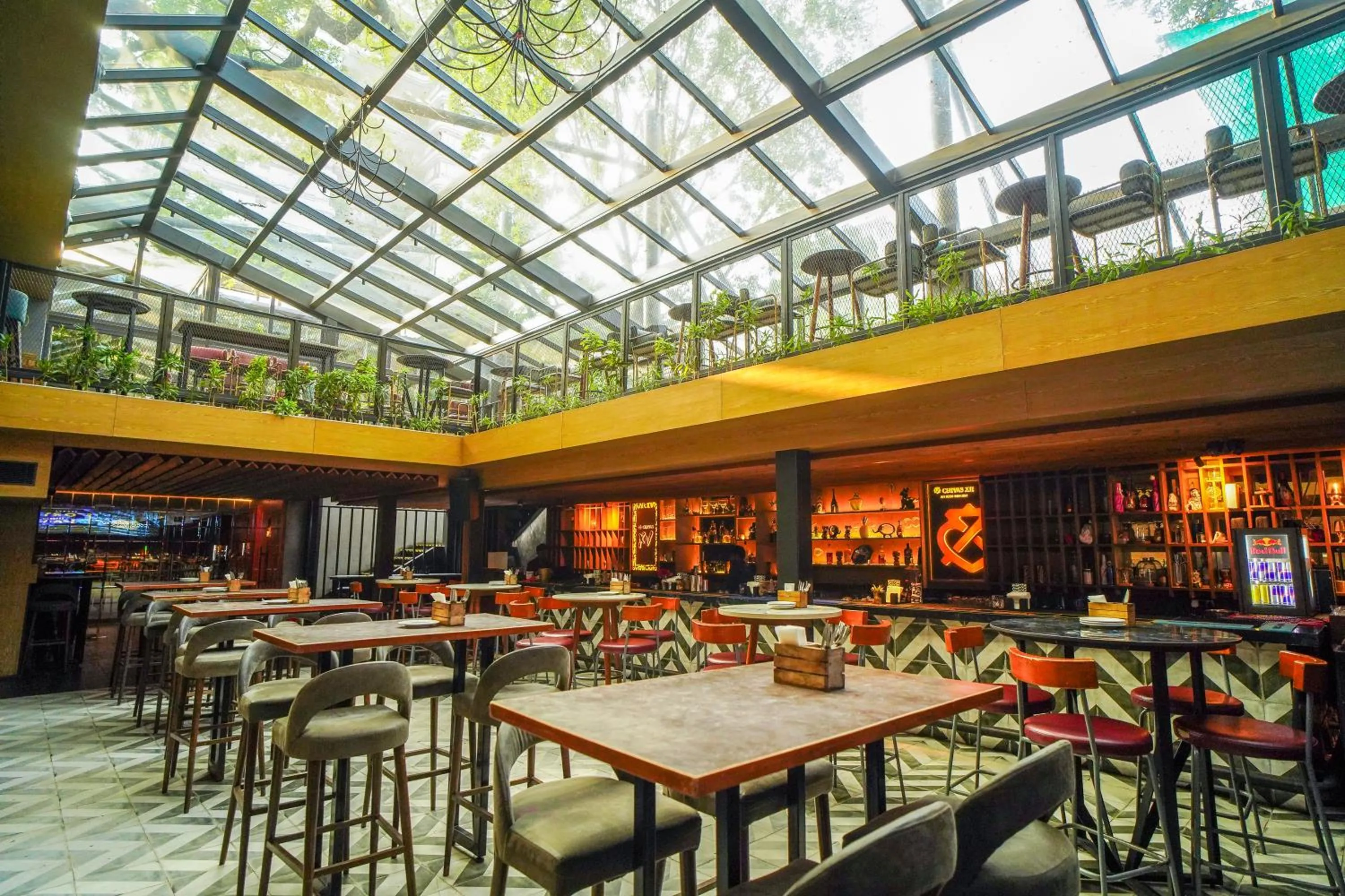 THE SLATE HOTEL NUNGAMBAKKAM Near US EMBASSY & APOLLO HOSPITAL