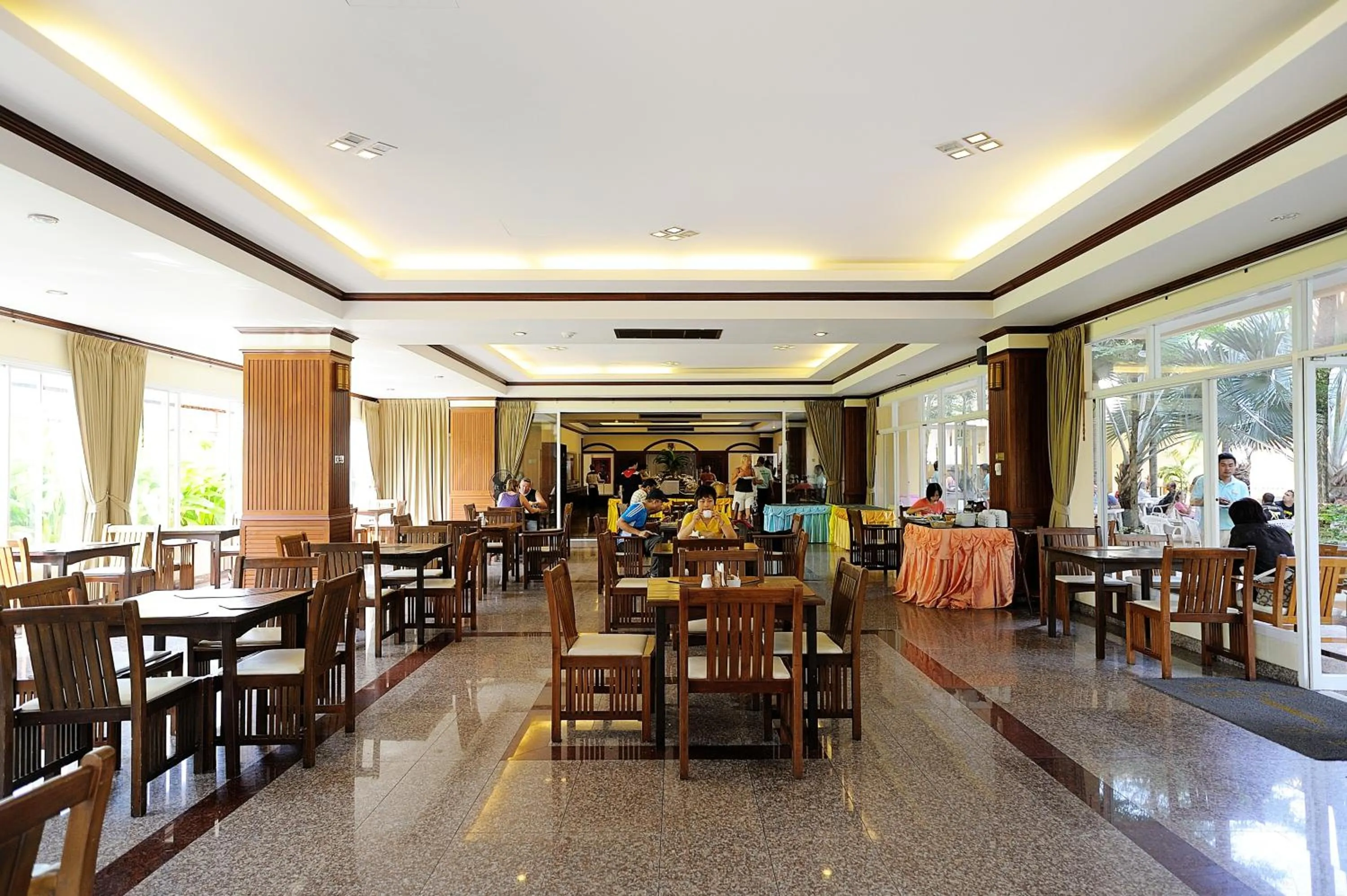 Decorative detail, Restaurant/Places to Eat in Bauman Grand