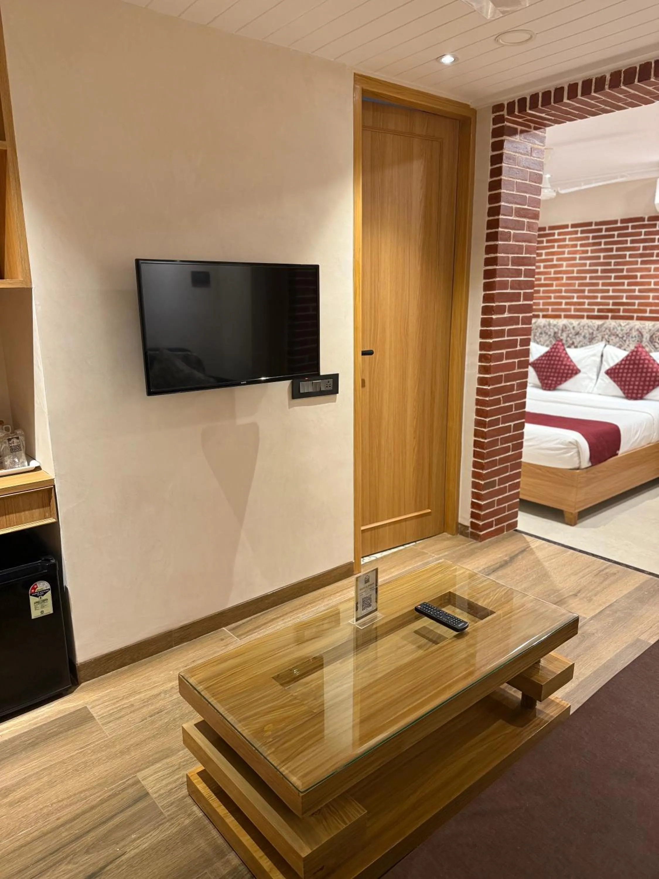 TV and multimedia, Bed in Hotel Beach Garden