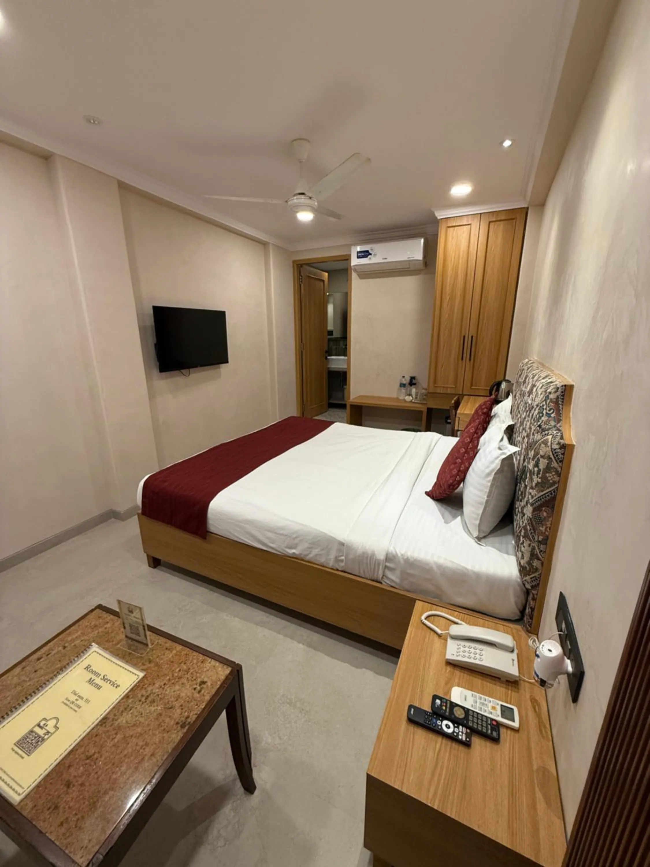 Bed in Hotel Beach Garden