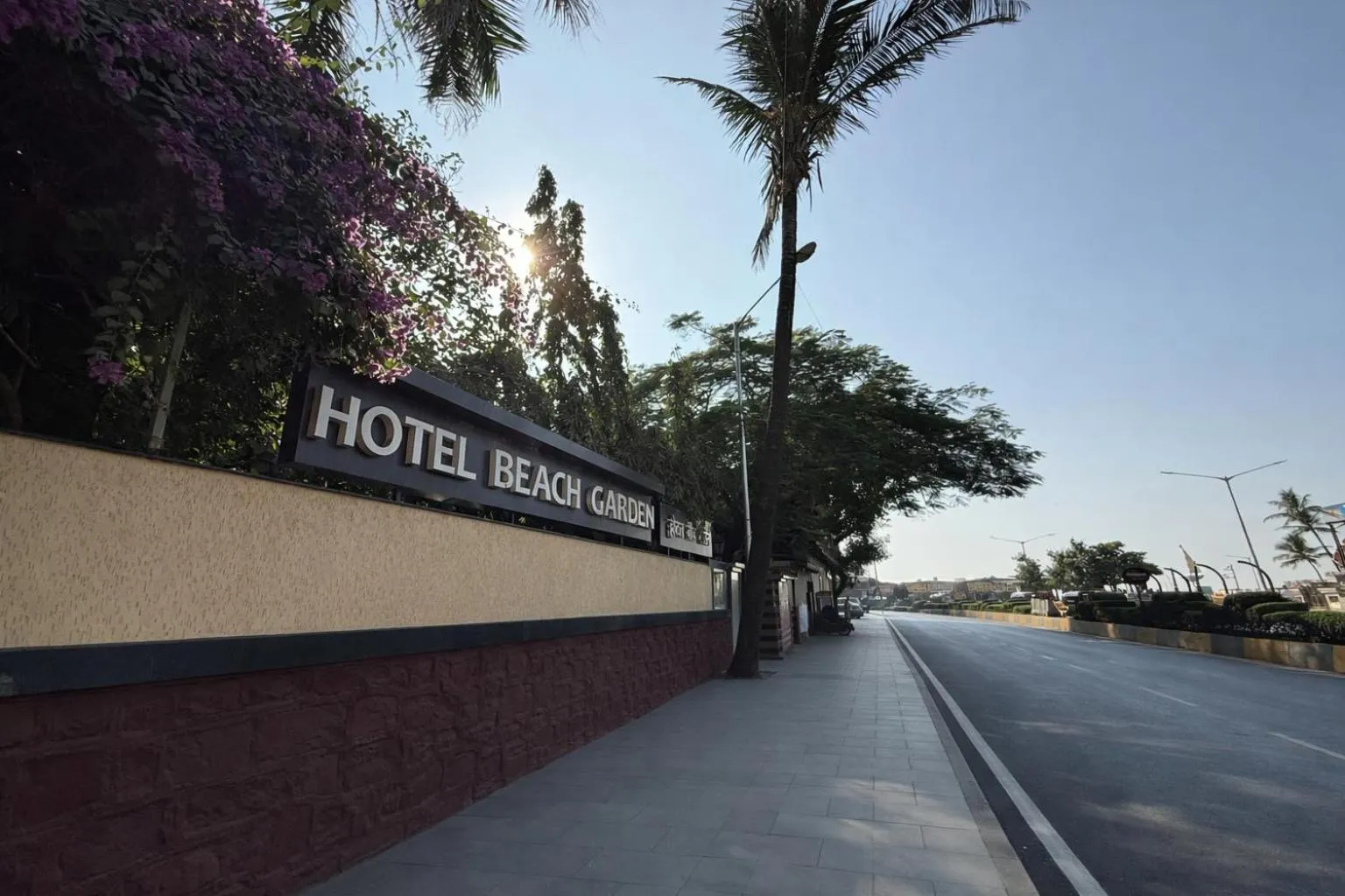 Street view in Hotel Beach Garden