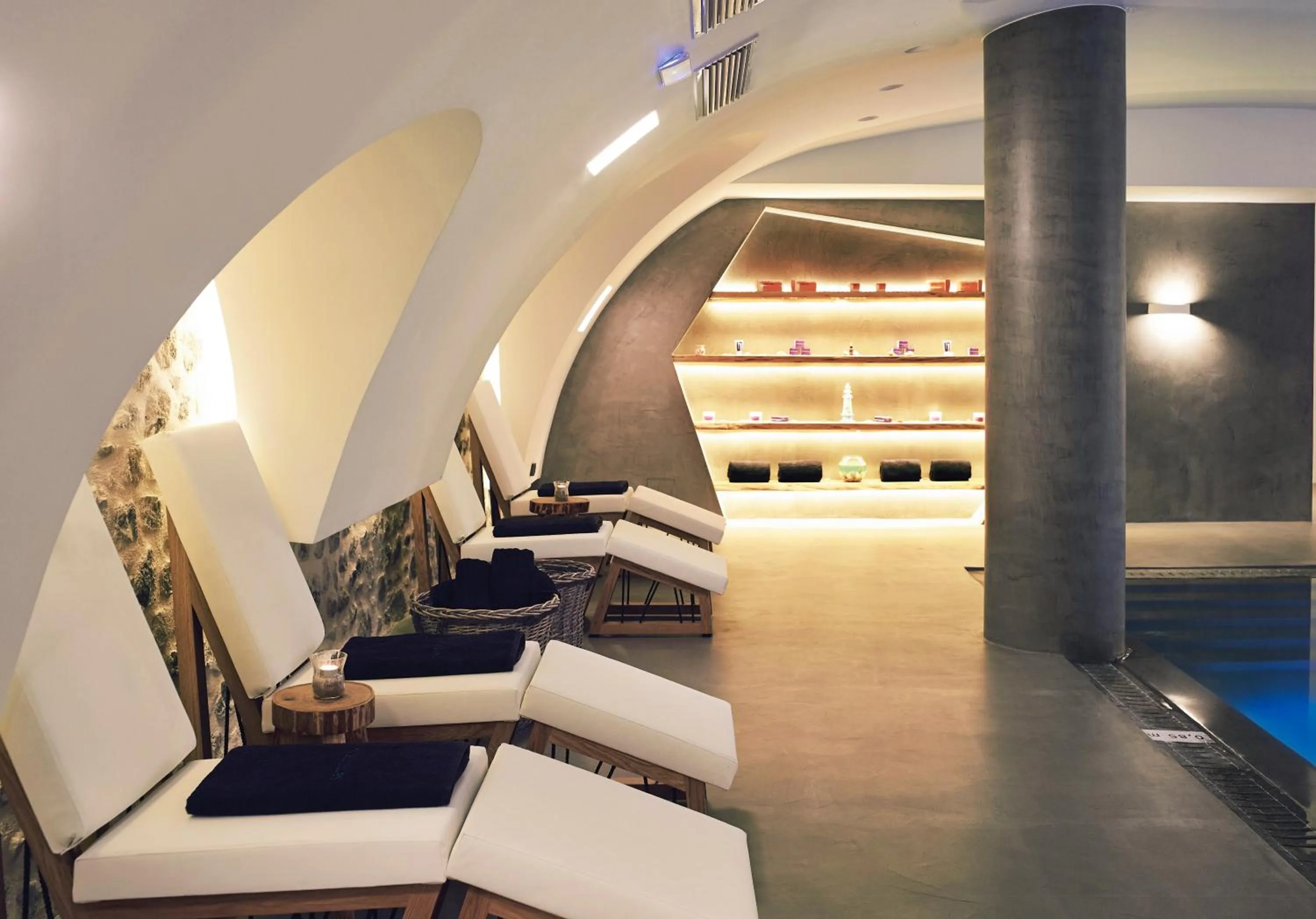 Spa and wellness centre/facilities in Santo Pure Oia Suites & Villas