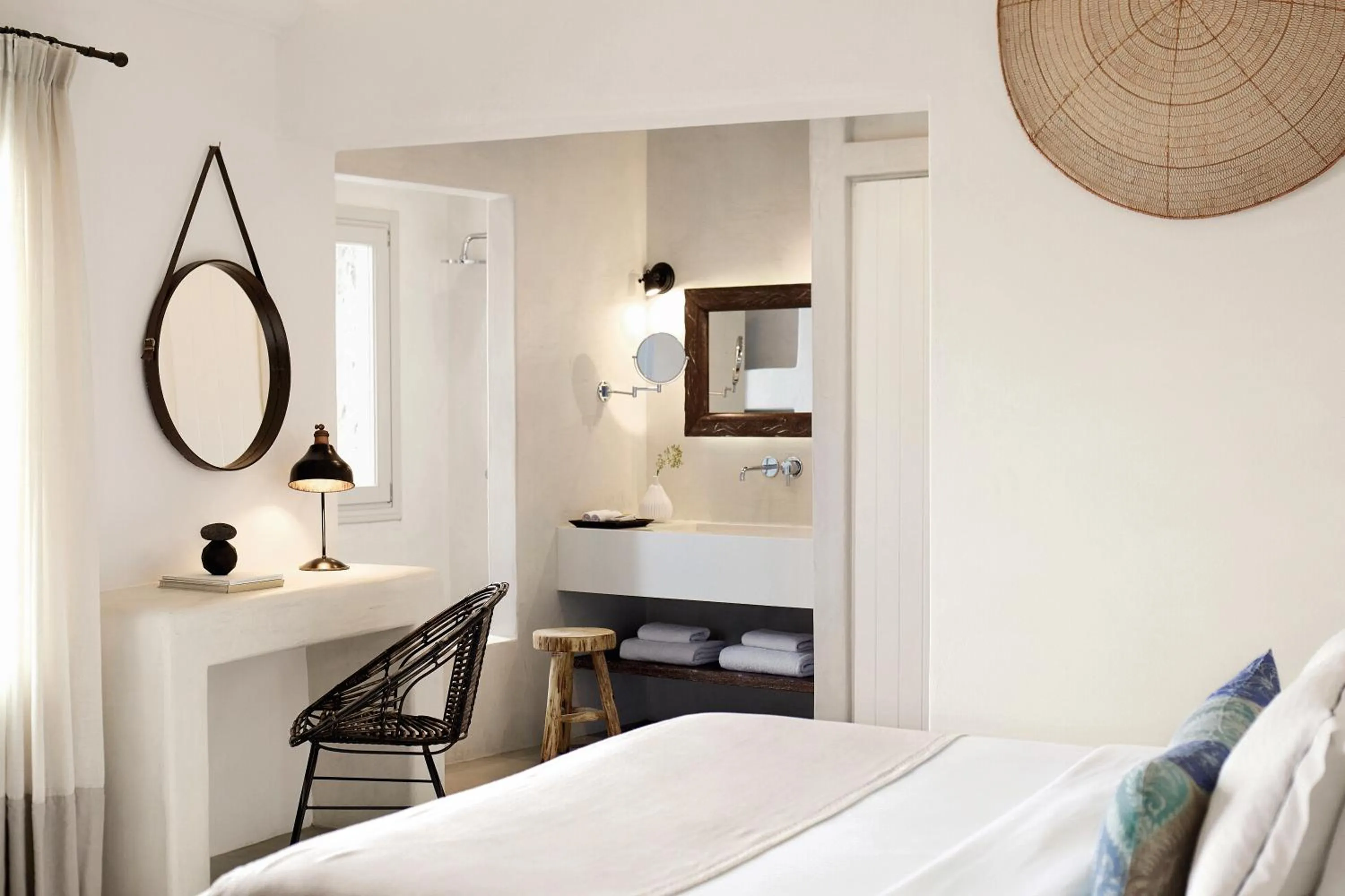 Bed in Santo Pure Oia Suites & Villas