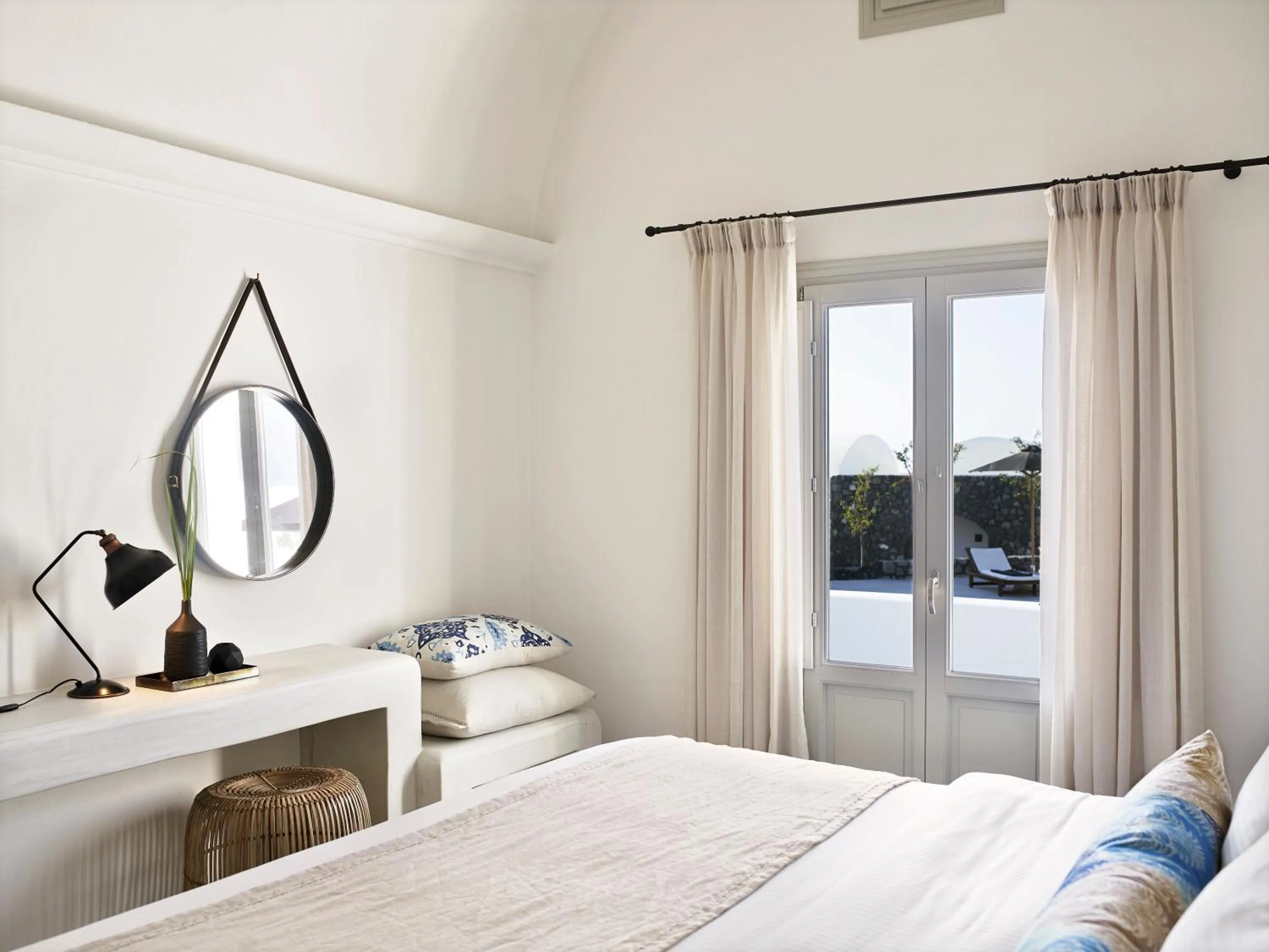 Bedroom, Bed in Santo Pure Oia Suites & Villas