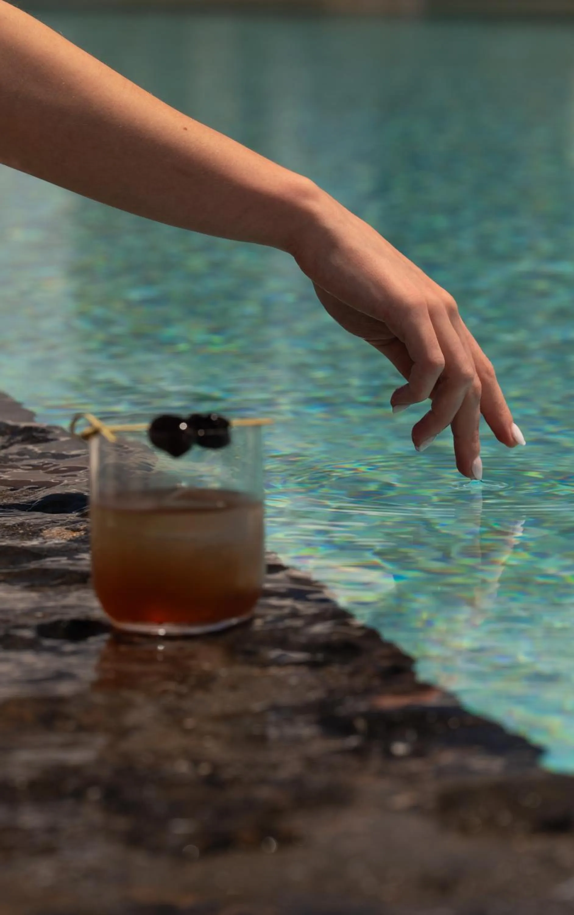 Lounge or bar in Santo Pure Oia Suites & Villas