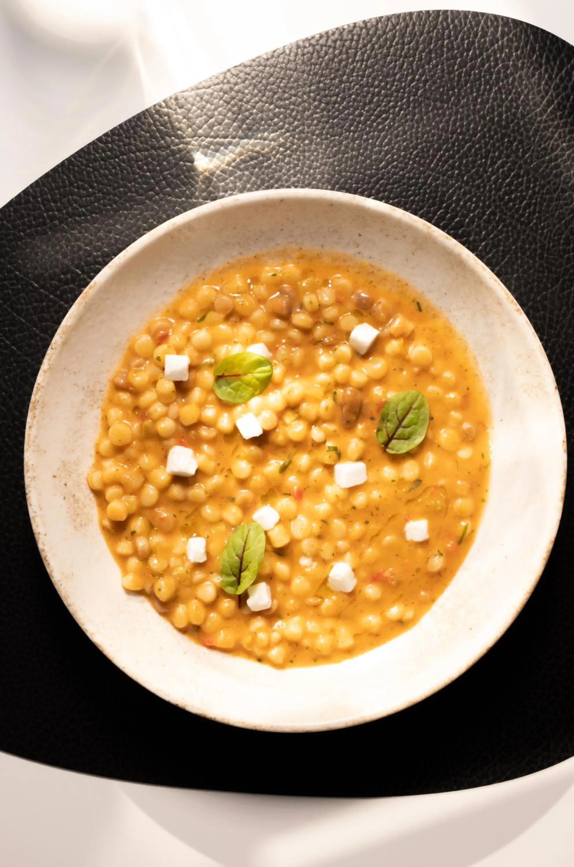 Restaurant/places to eat in Santo Pure Oia Suites & Villas