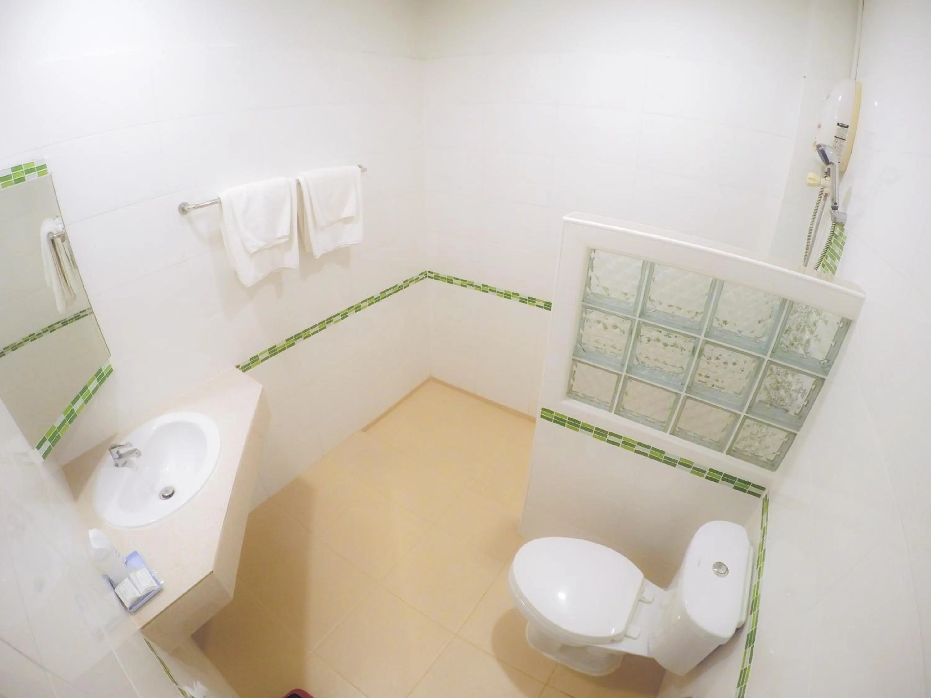 Bathroom in Asia Lampang Hotel