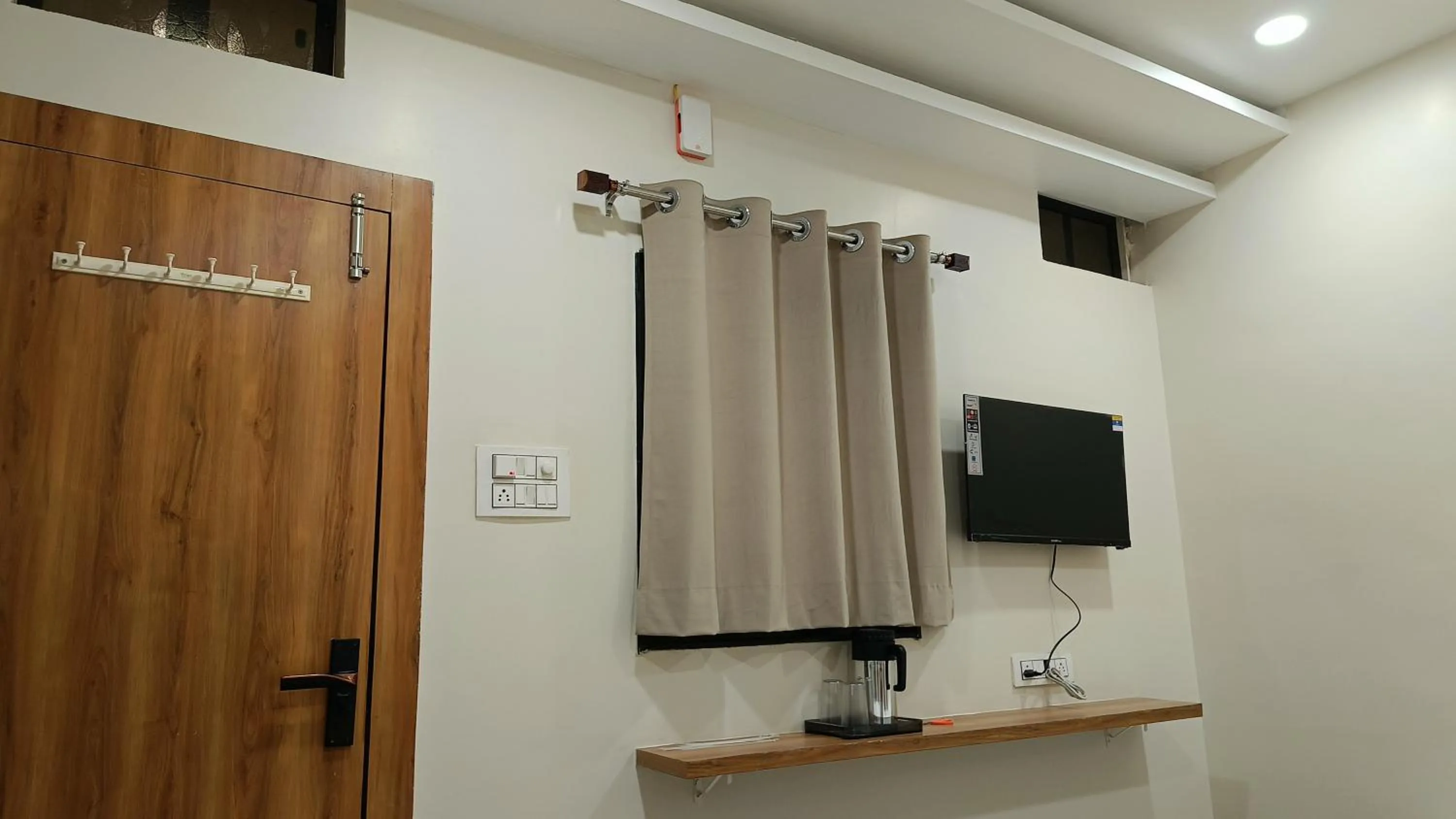 ShyamRaj Hotel
