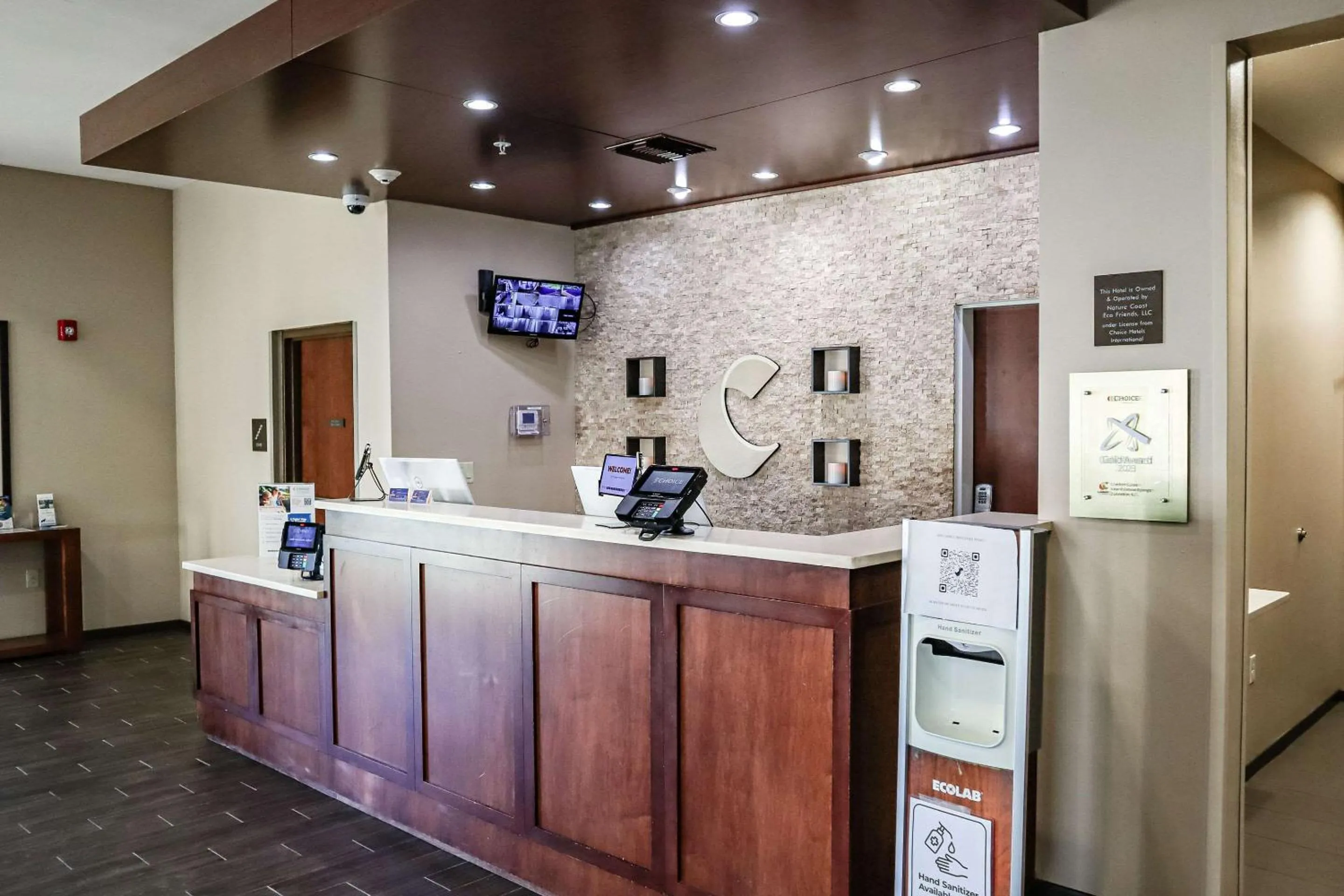 Lobby or reception in Comfort Suites Dunnellon near Rainbow Springs