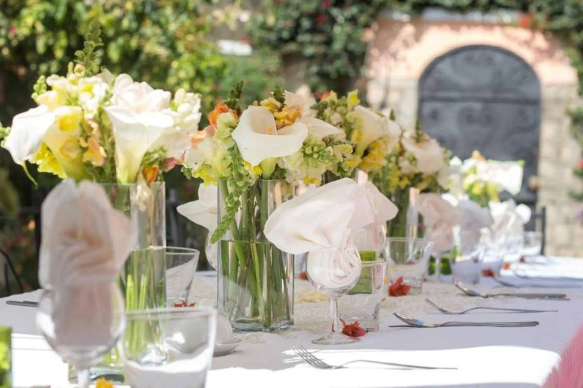 Restaurant/places to eat in Maison Lovasoa