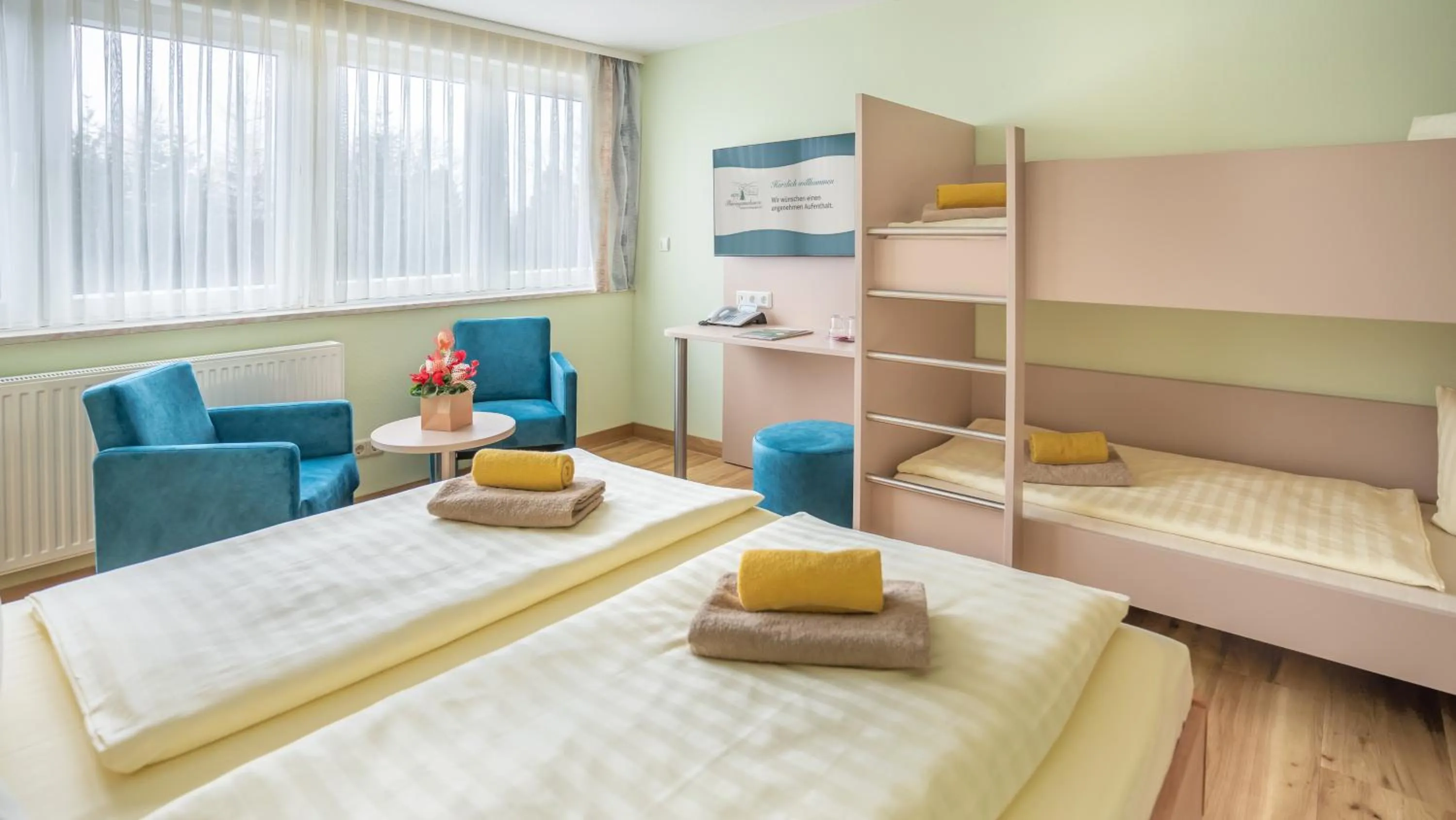 Photo of the whole room, Bed in Hotel Thüringenschanze