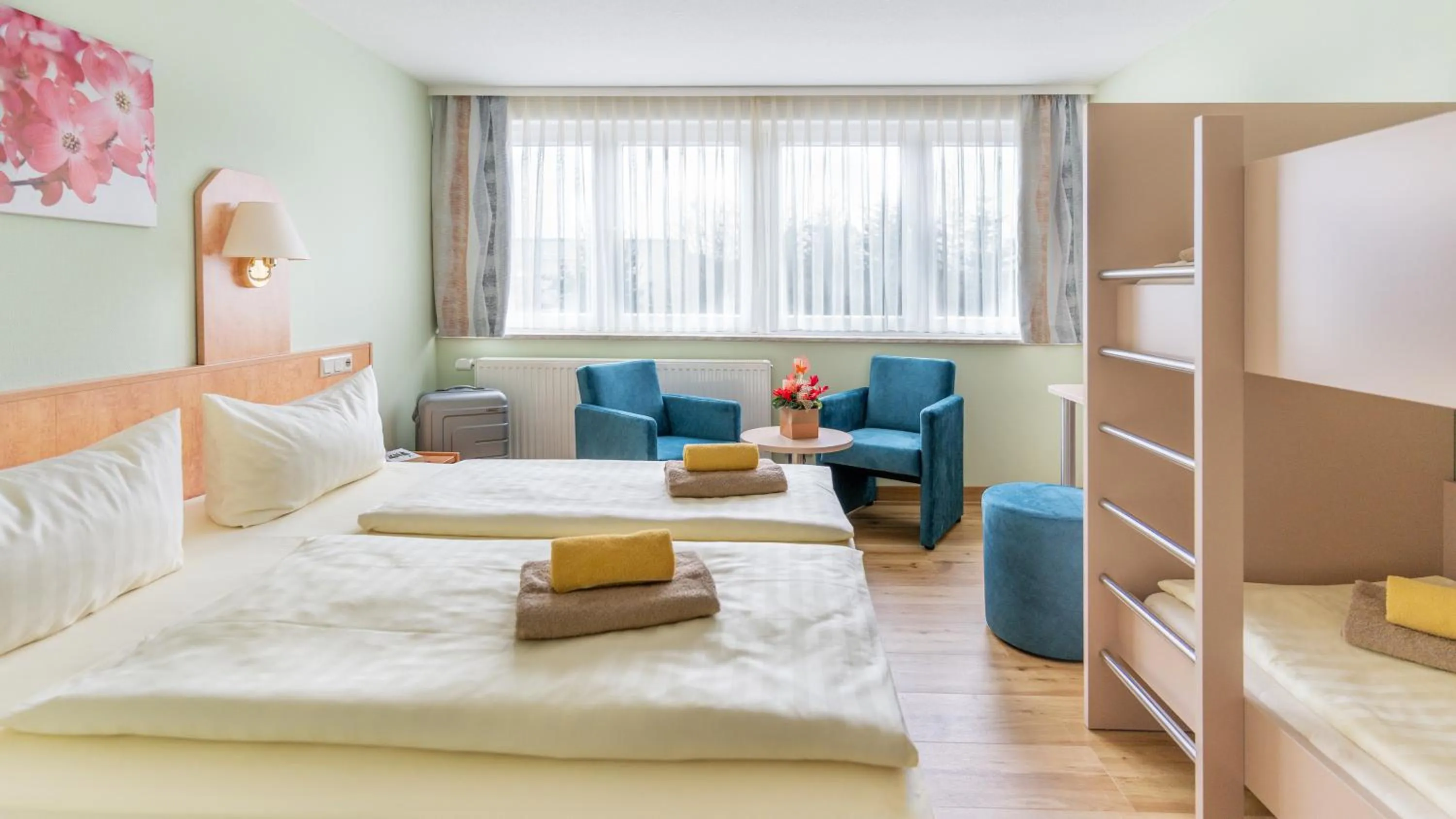 Photo of the whole room, Bed in Hotel Thüringenschanze