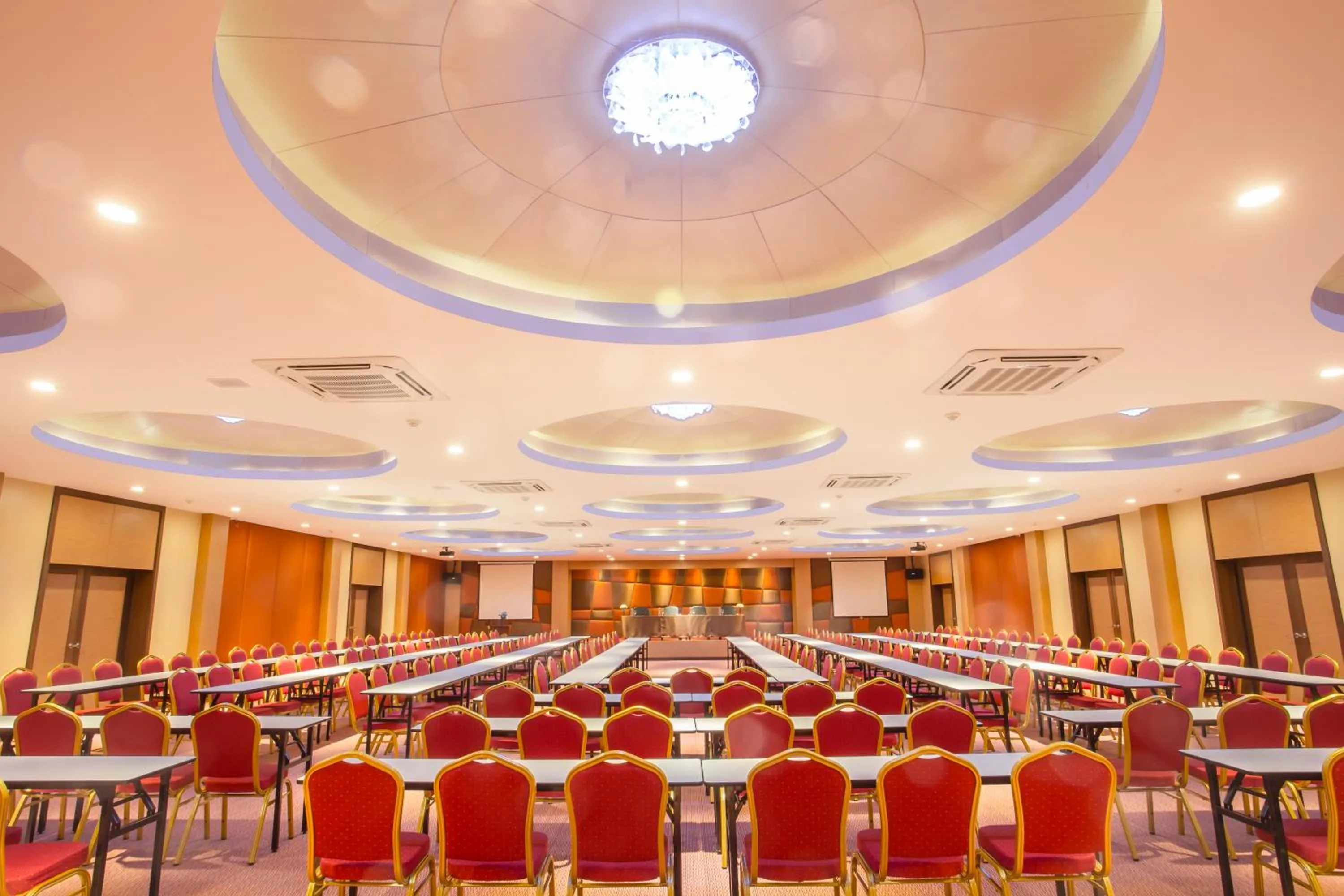 Meeting/conference room in Saint Tropez Beach Hotel