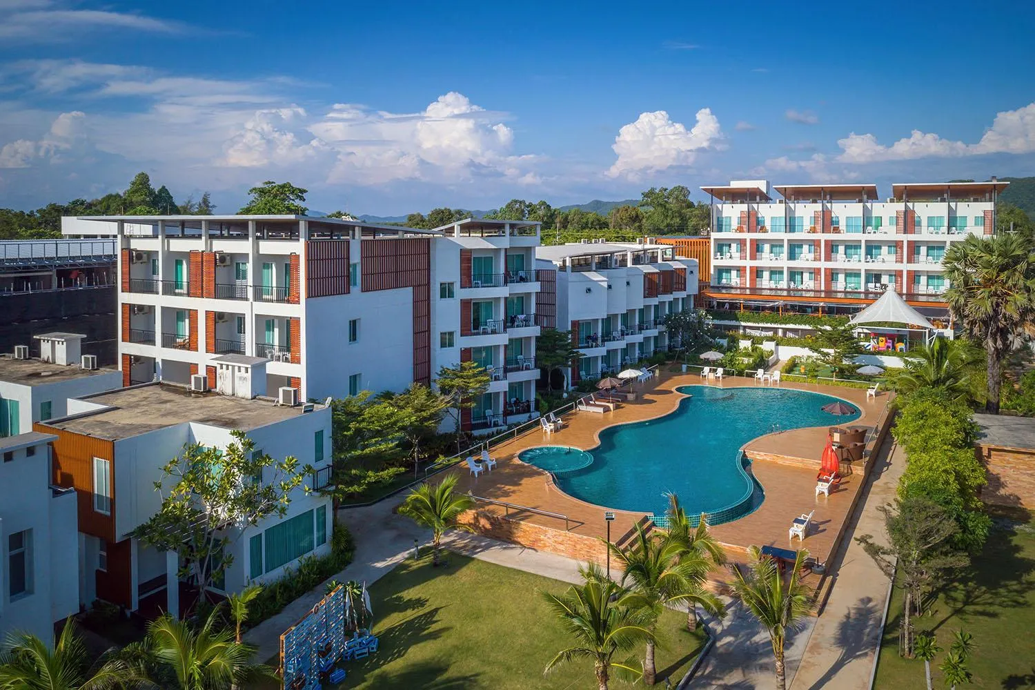 Saint Tropez Beach Hotel