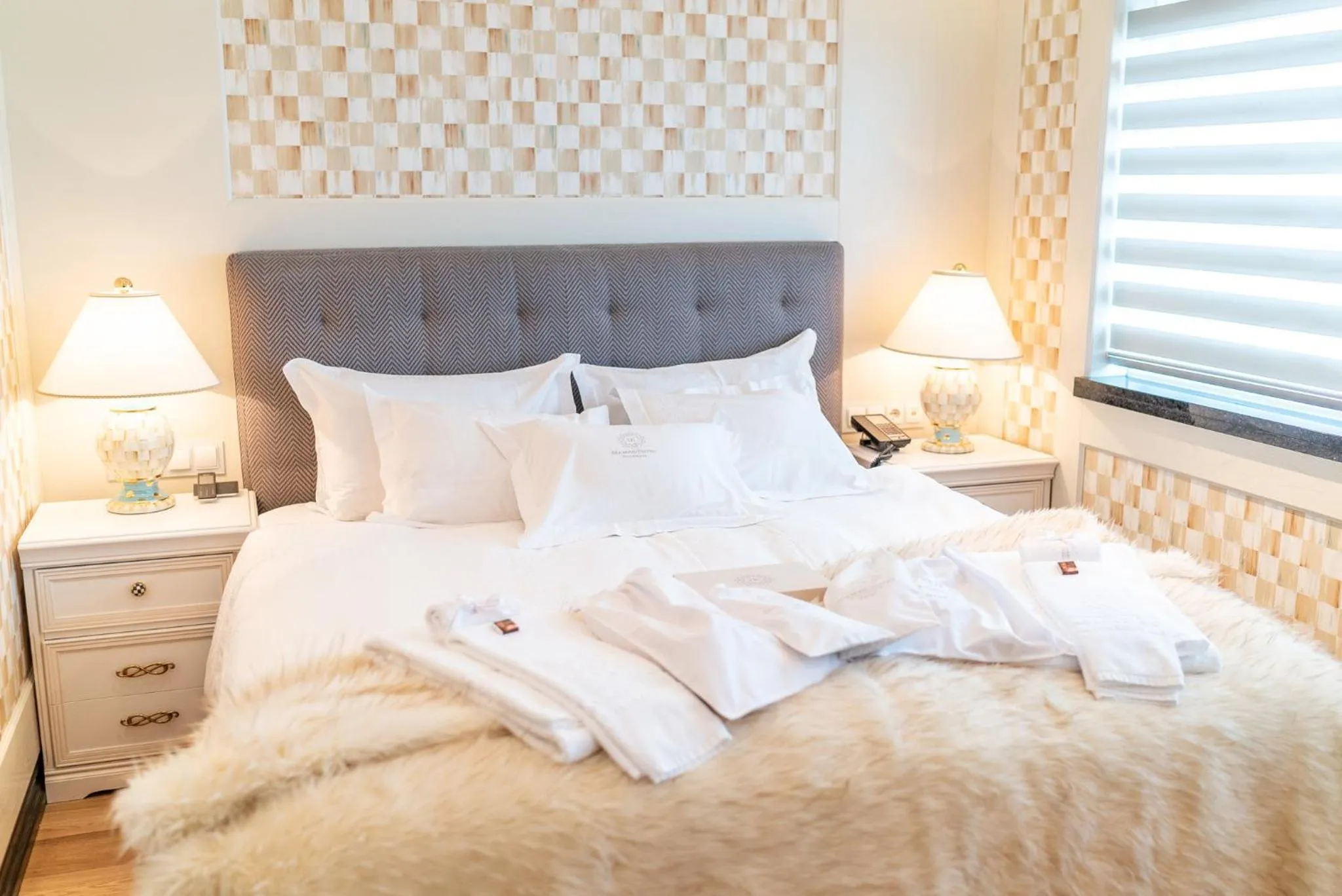 Bedroom, Bed in Diamond Suites by Reykjavik Keflavik Airport