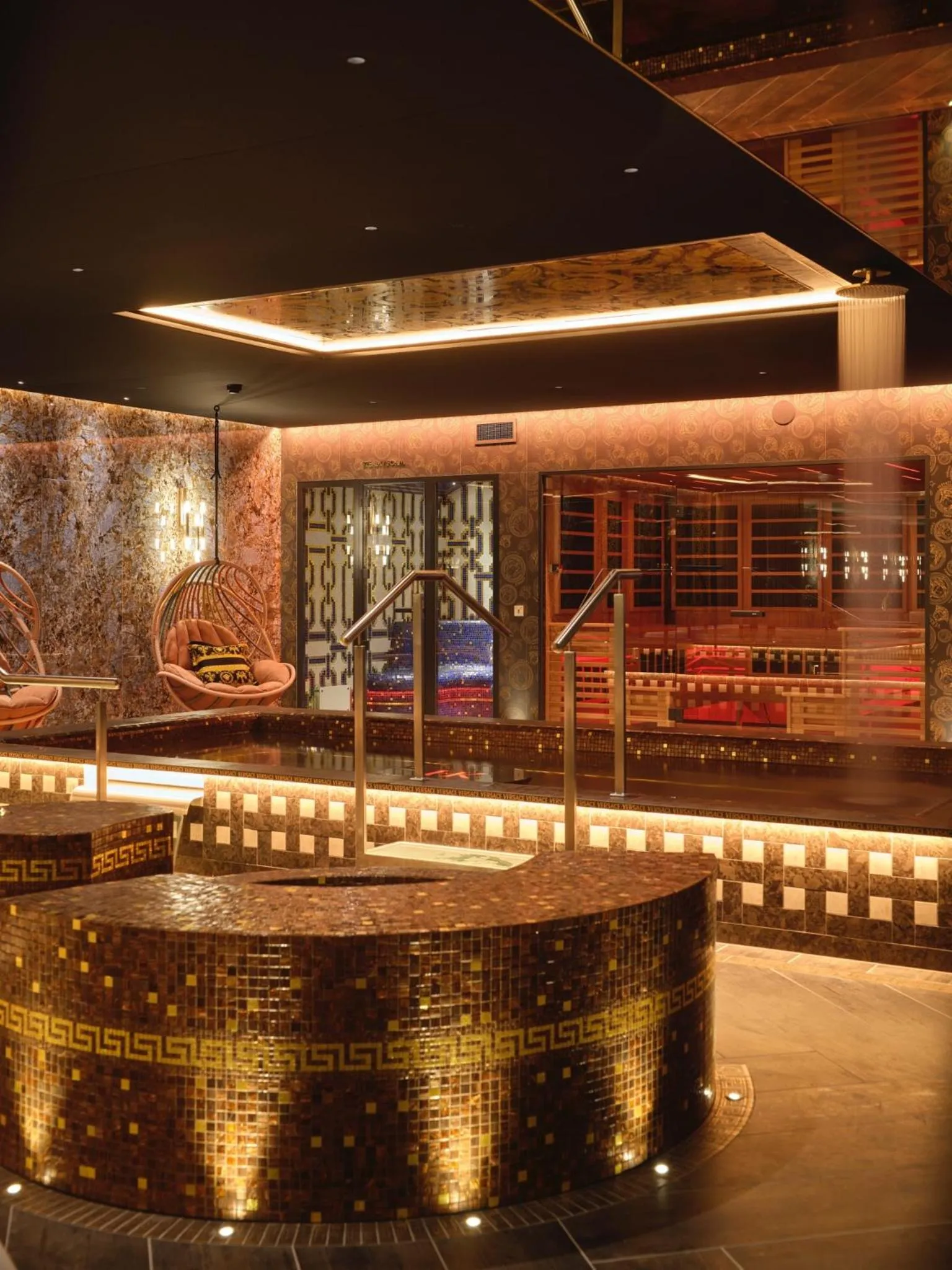 Spa and wellness centre/facilities in Diamond Suites by Reykjavik Keflavik Airport