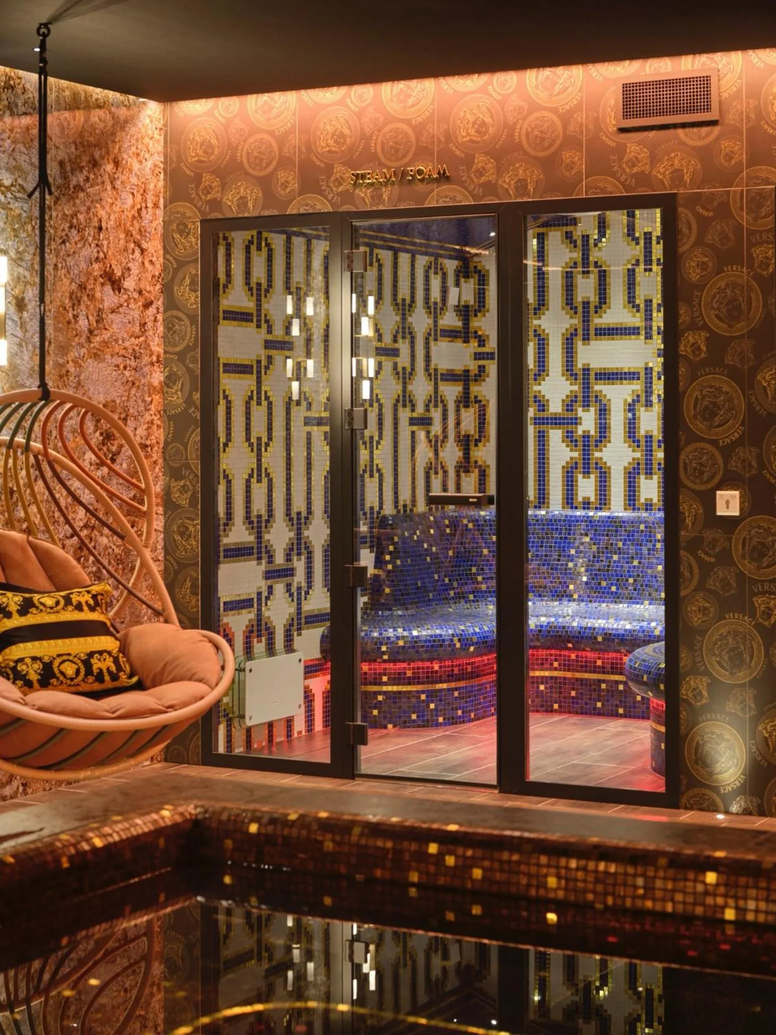 Spa and wellness centre/facilities in Diamond Suites by Reykjavik Keflavik Airport