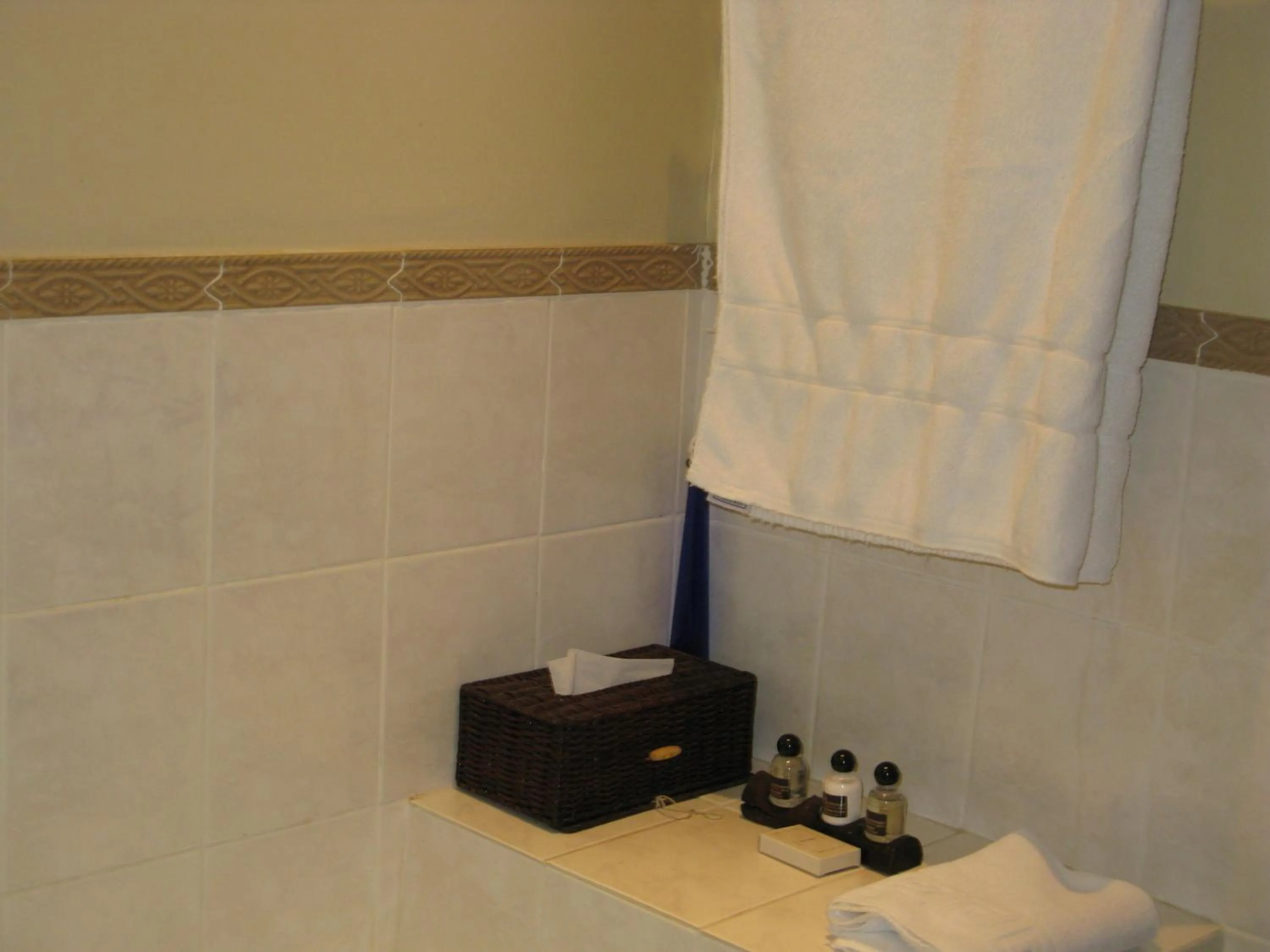 Bathroom in Benvenuto Hotel & Conference Centre