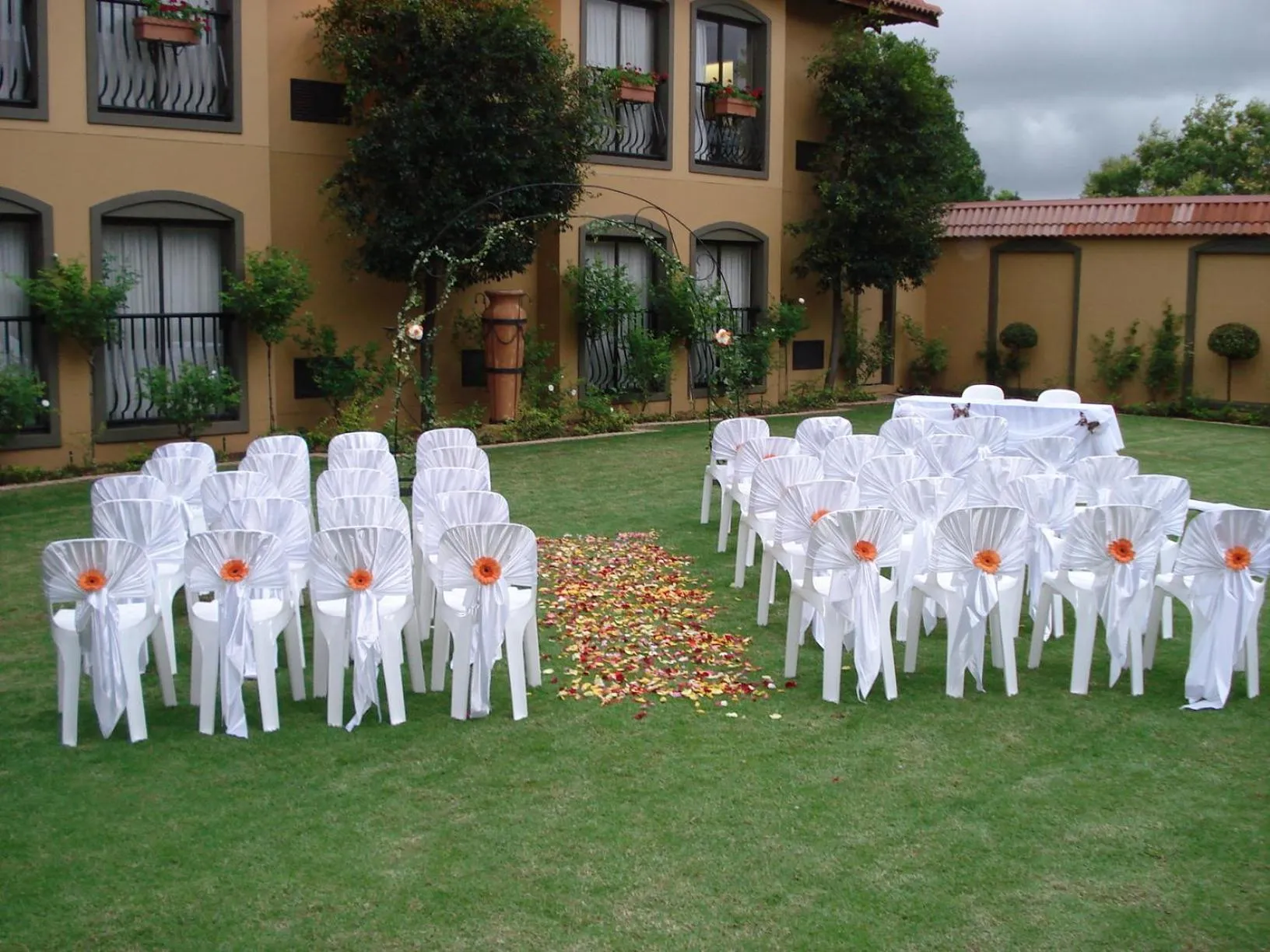Garden in Benvenuto Hotel & Conference Centre